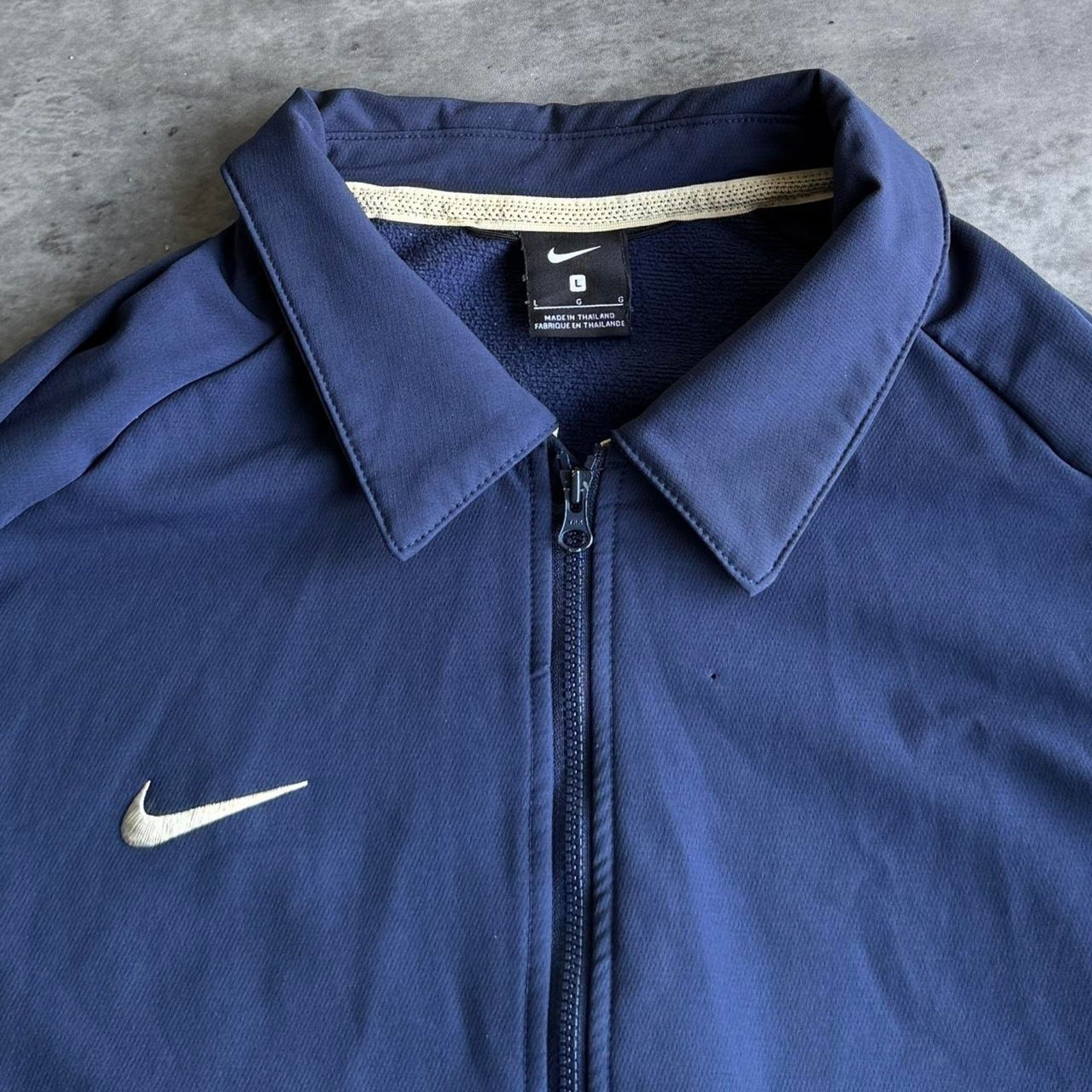 Nike × Nike ACG × Vintage Vintage Y2K Nike Navy Blue Embroidered Lightweight Jacket Size US L / EU 52-54 / 3 - 3 Thumbnail