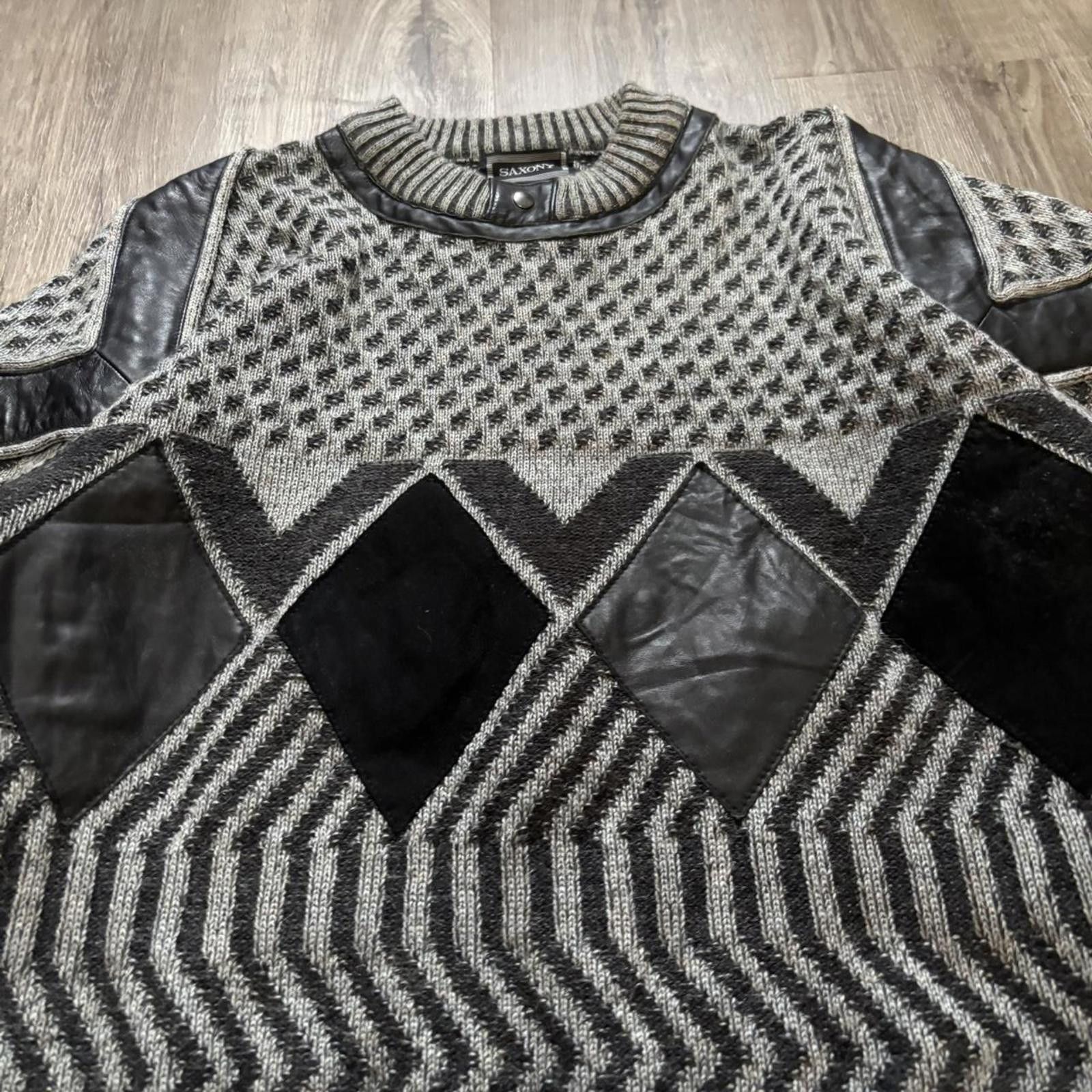 Saxony Vintage Saxony Leather Patched Gray/Black Sweater Size US L / EU 52-54 / 3 - 2 Thumbnail