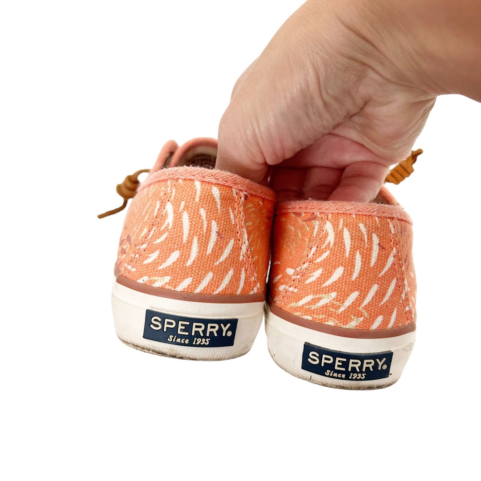 Sperry Sperry Seacoast Fish Circle Sneakers Sz 5 Size US 5 / IT 35 - 3 Thumbnail