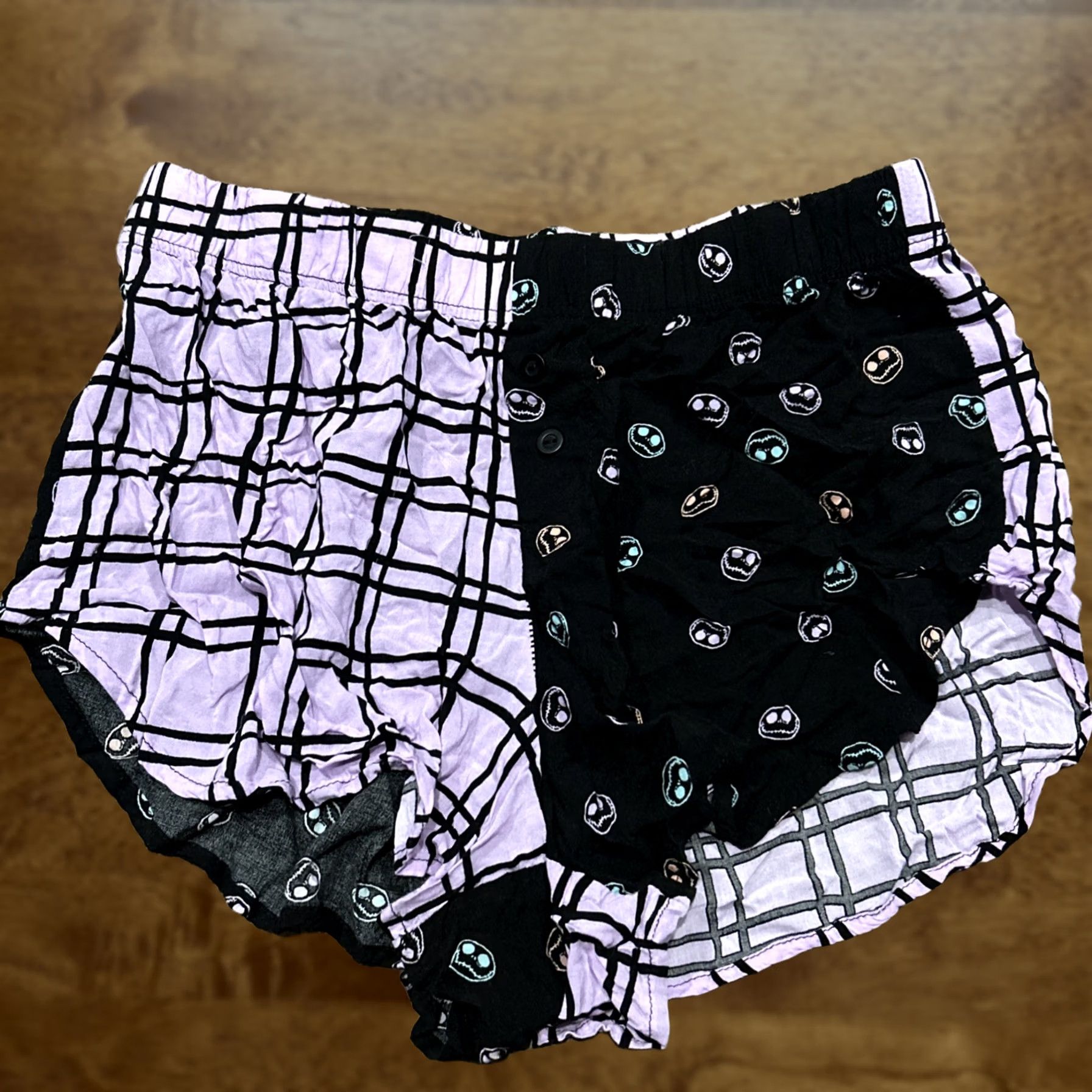 Disney Disney Nightmare Before Christmas Pajama Shorts Rayon Size XS B1 Size 26" / US 2 / IT 38 - 1 Thumbnail