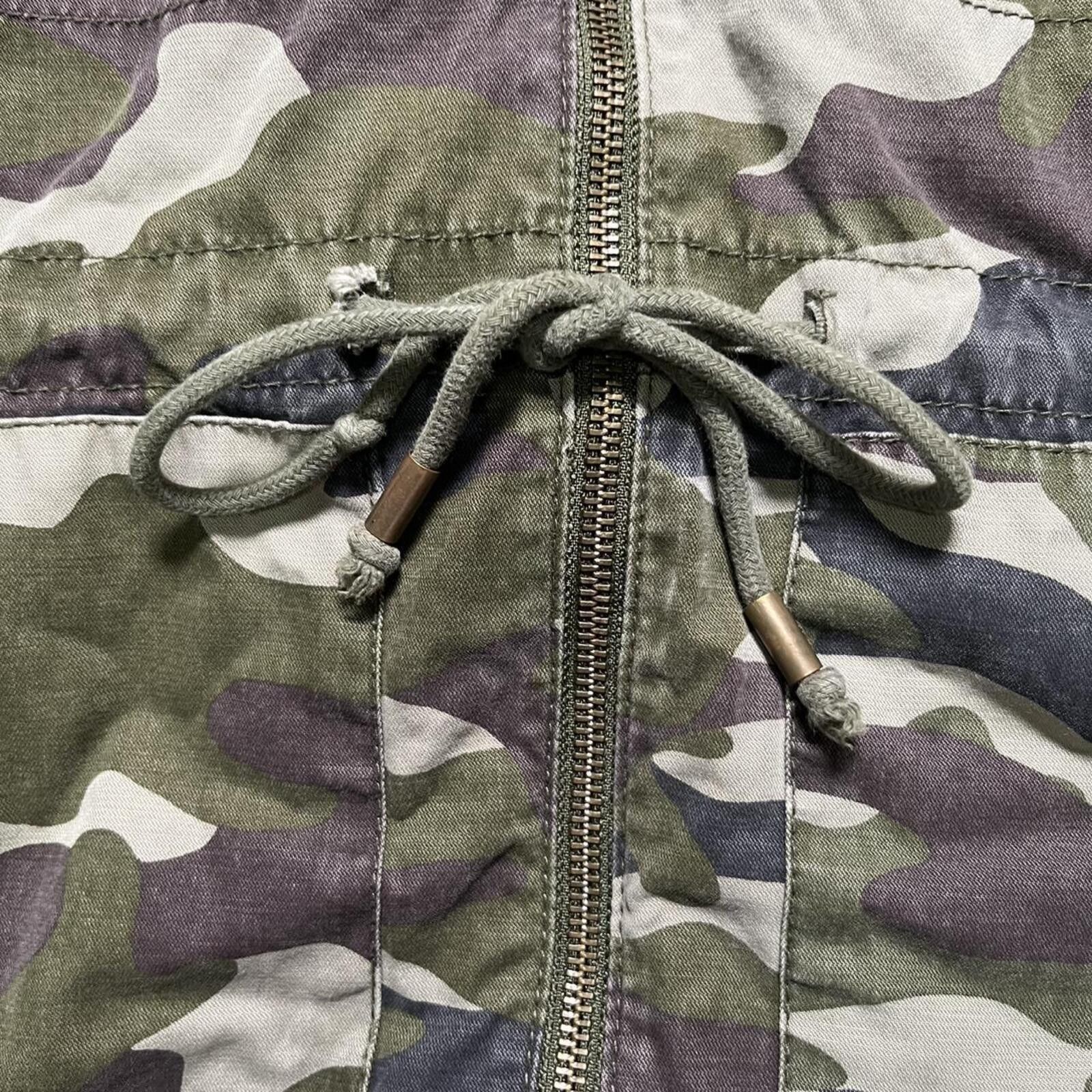 Old Navy Old Navy Women’s Camo Long Sleeve Full Zip Field Jacket XL Size XL / US 12-14 / IT 48-50 - 5 Thumbnail