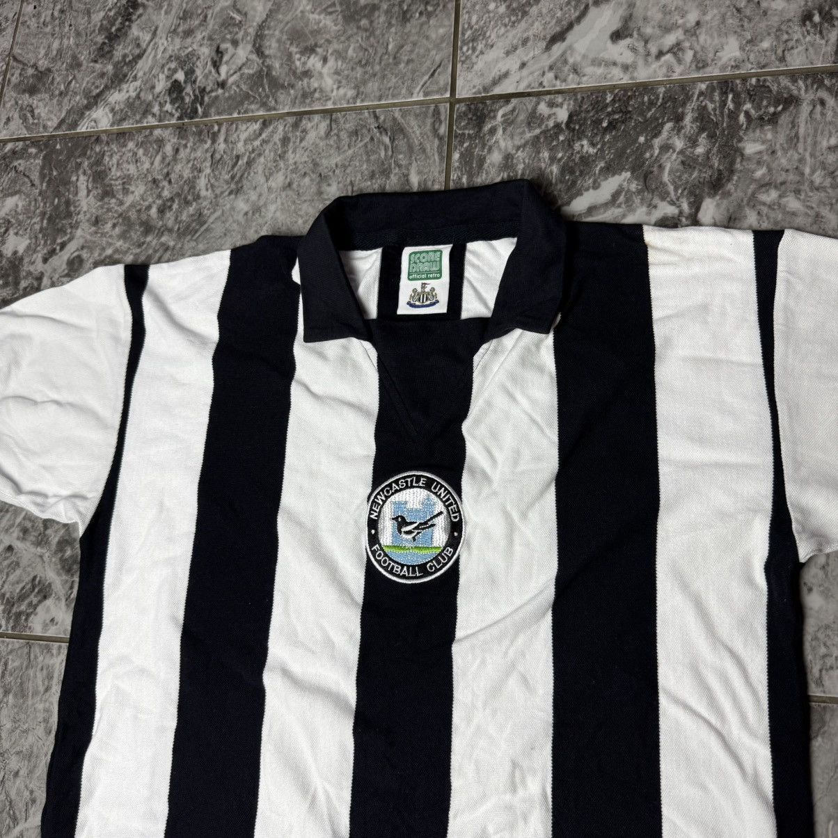 Vintage Newcastle Polo retro jersey Size US L / EU 52-54 / 3 - 3 Thumbnail