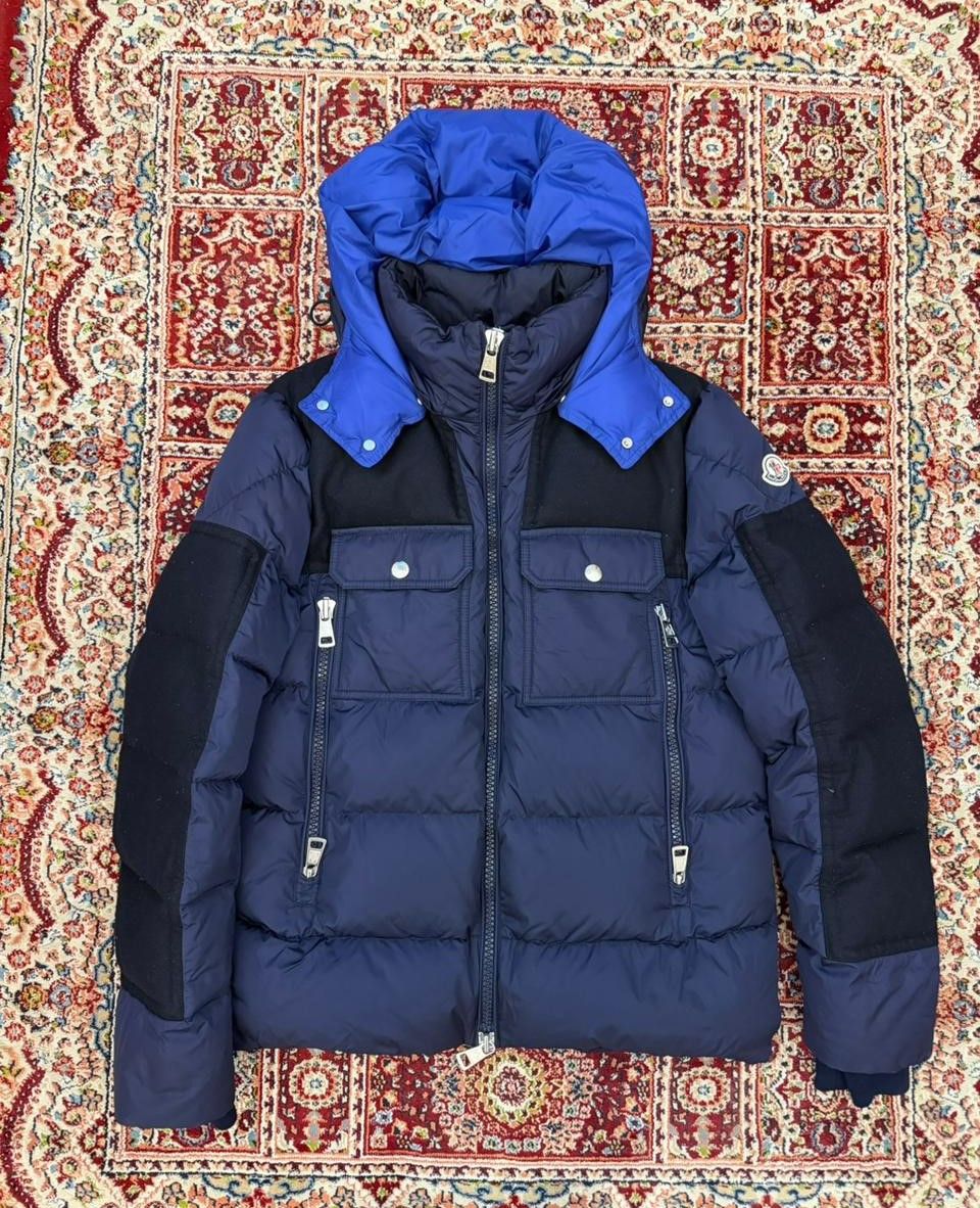 Moncler Moncler Mens Puffer Jacket Size 3 Dimier Blue Size US L / EU 52-54 / 3 - 1 Thumbnail