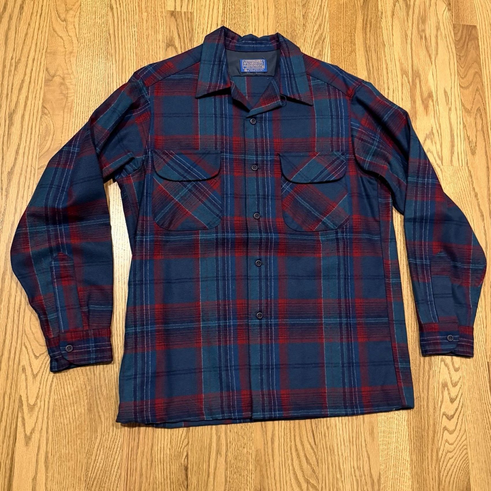 Pendleton VINTAGE Pendleton Board Shirt Men’s Large Wool Flannel Button-Up Long Sleeve Plaid Collared 60s 70s 80s Retro Mens Size US M / EU 48-50 / 2 - 2 Thumbnail