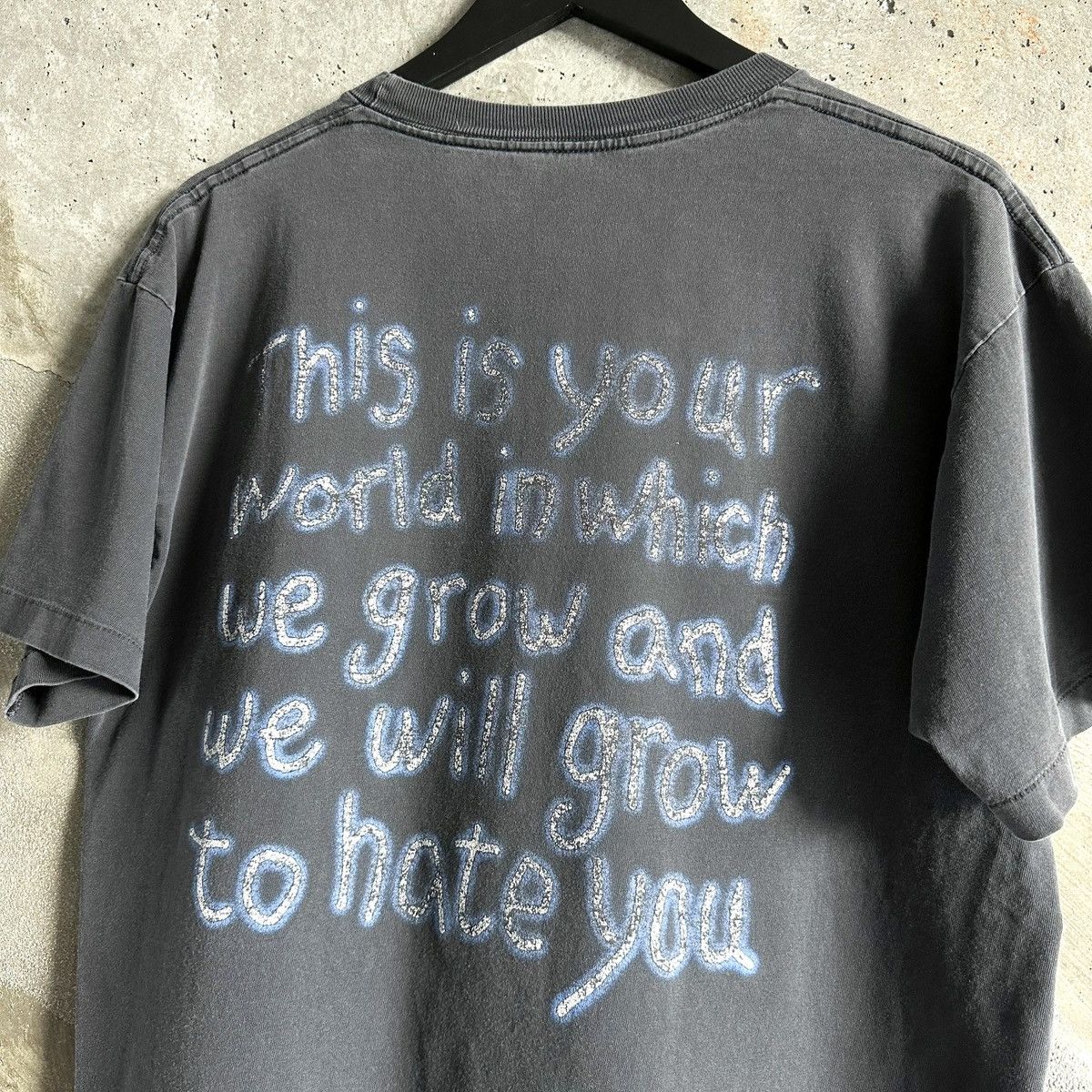 Marilyn Manson 90’s FADED MARILYN MANSON “This Is Your World” T-Shirt Size US L / EU 52-54 / 3 - 4 Thumbnail