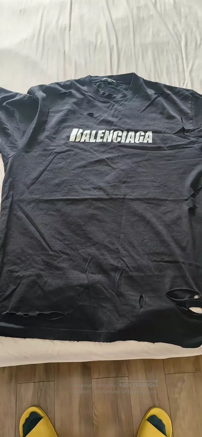 Balenciaga Balenciaga Letter Printed Pattern Hole Round Neck Short Sl Size US S / EU 44-46 / 1 - 1 Thumbnail