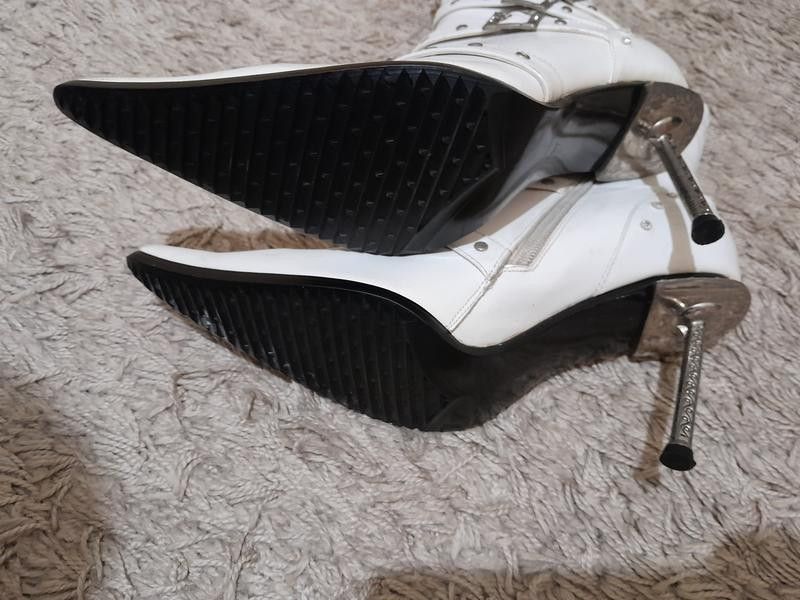 Other White Designer pointed-toe boots US sz 6 midcalf boots Size US 6 / IT 36 - 6 Thumbnail
