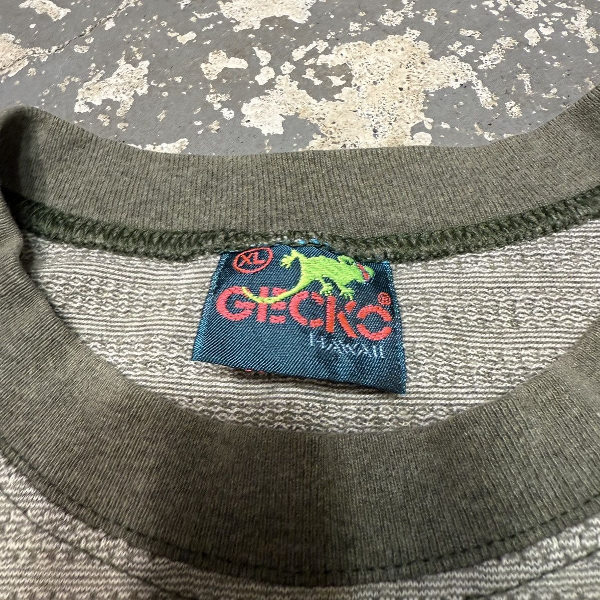 Vintage Vintage Gecko Hawaii Green/Brown Striped 90s Tshirt Size US XL / EU 56 / 4 - 5 Thumbnail
