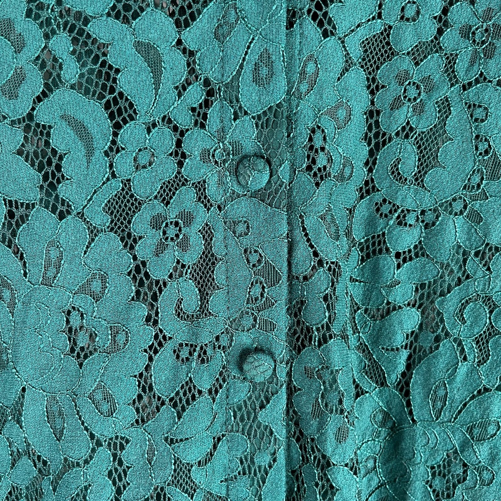 Other Torrid Lace Button Down Green Long Sleeve Top Blouse 5 5X Size 4XL / US 24-26 - 6 Thumbnail