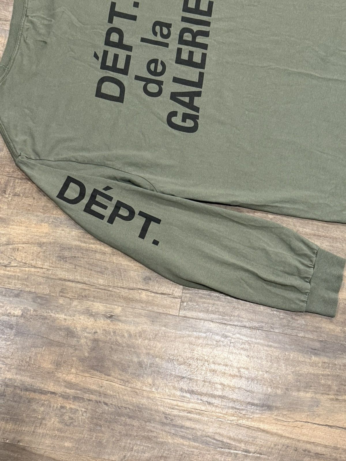 Gallery Dept. Gallery Dept Olive Green French Collector Souvenir L/S Tee Size US M / EU 48-50 / 2 - 5 Thumbnail
