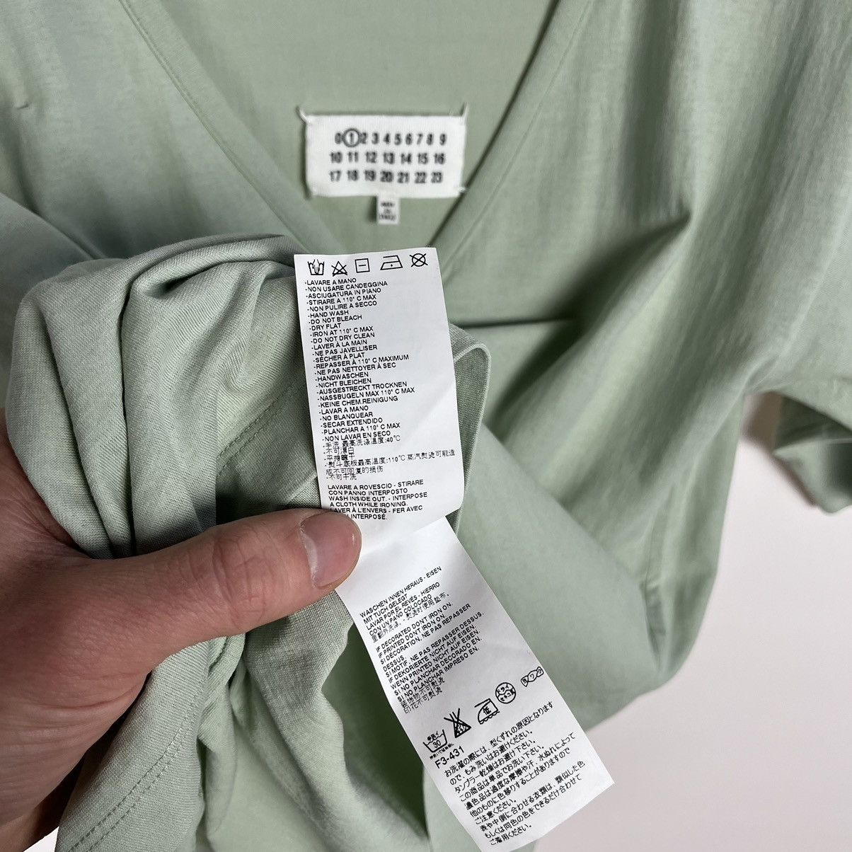 Maison Margiela Maison Margiela Avant Garde zip sleeve t shirt Size S / US 4 / IT 40 - 6 Thumbnail