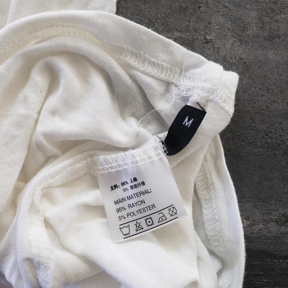 Shein White SHEIN Classic Vneck Short Sleeve Size M / US 6-8 / IT 42-44 - 3 Thumbnail