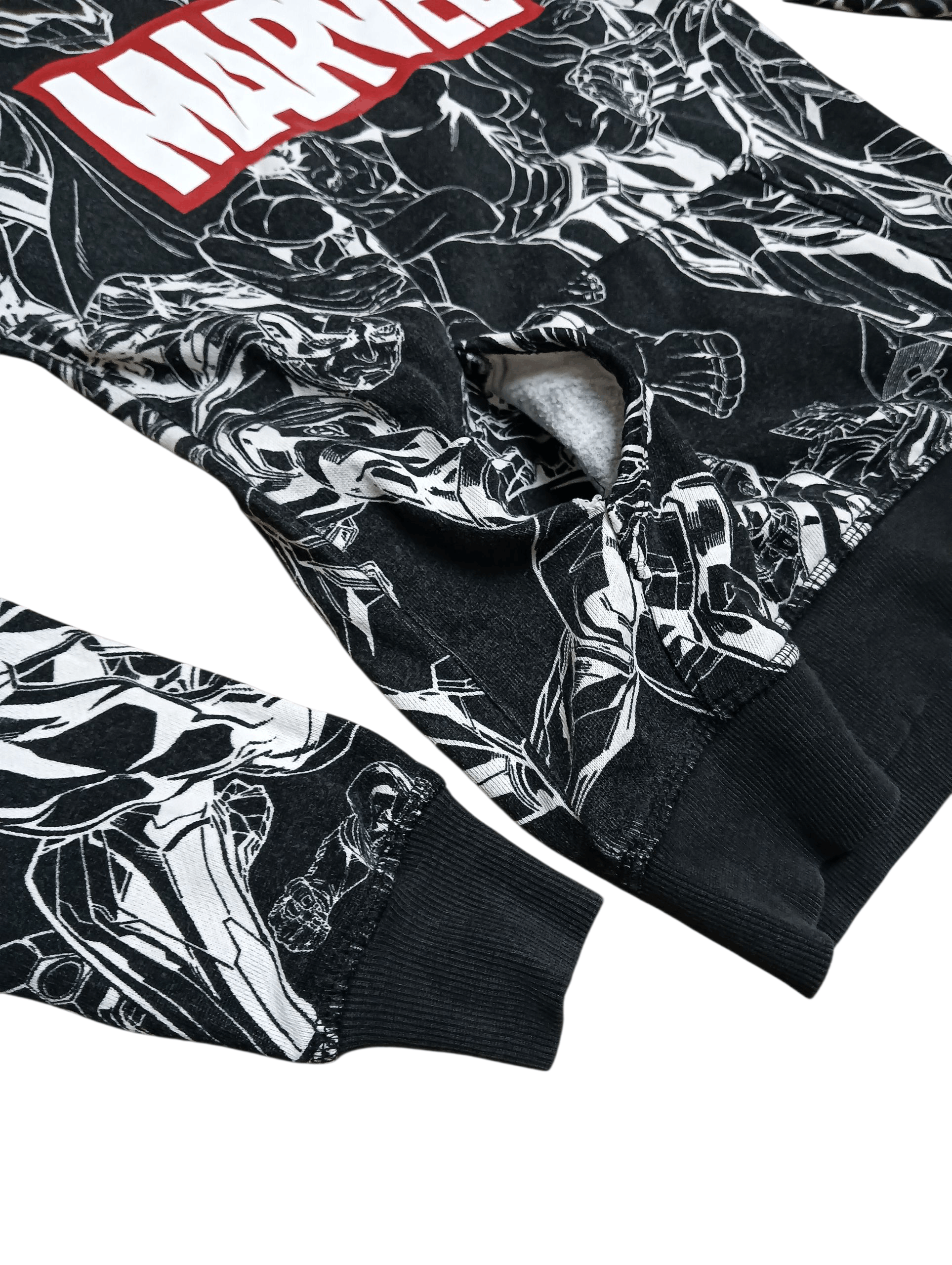 H&M H&M x Marvel Full Print Sweatshirt Size S / US 4 / IT 40 - 6 Thumbnail