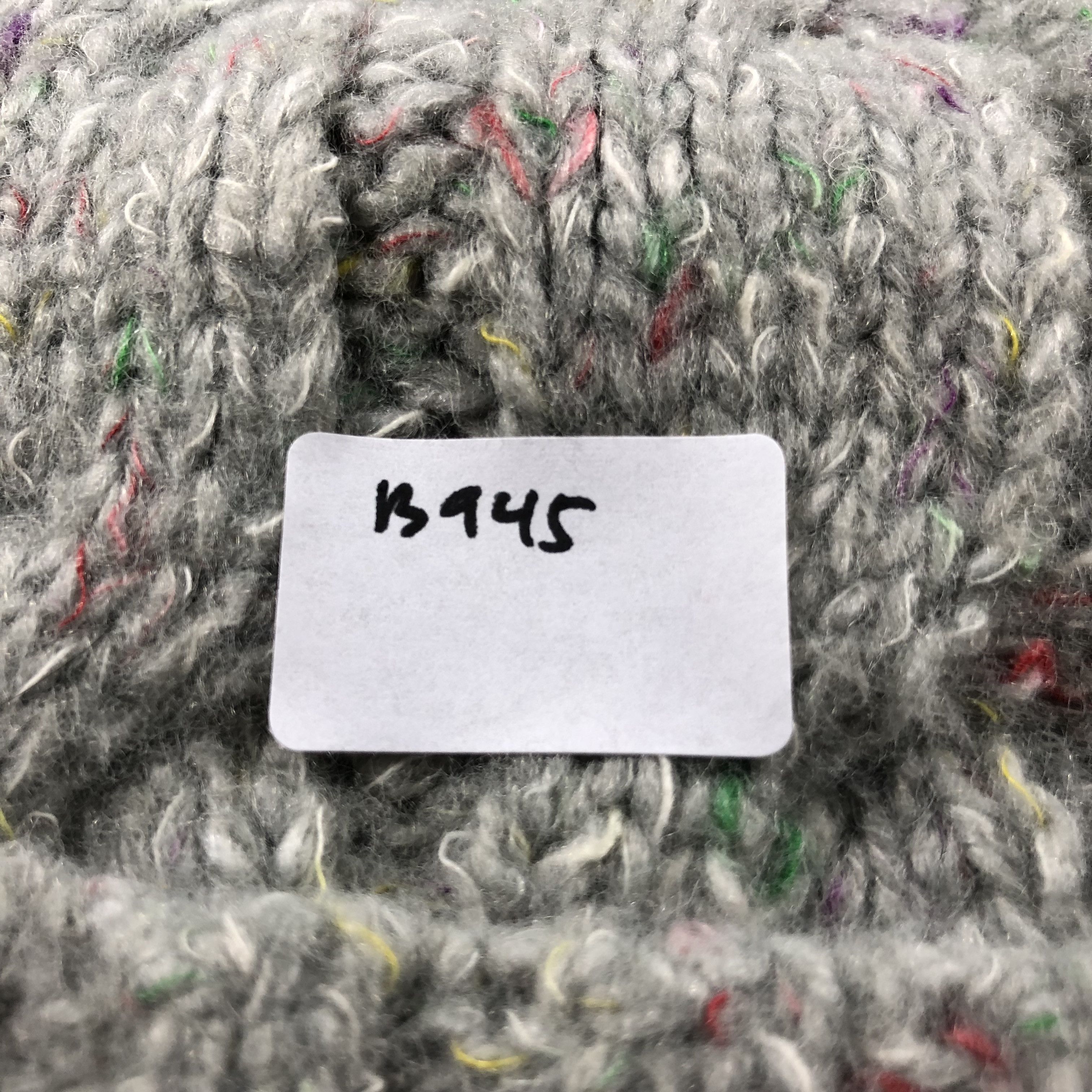 Vintage Unknown Cable Knit Bobble Grey Beanie Snowcap Snow Hat B945 Size ONE SIZE - 6 Thumbnail