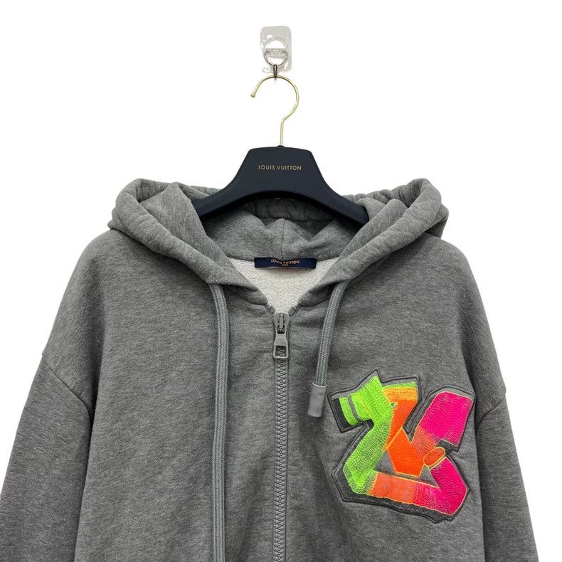 Louis Vuitton Louis Vuitton Graffiti Logo Hooded Jacket Size US XXL / EU 58 / 5 - 3 Thumbnail