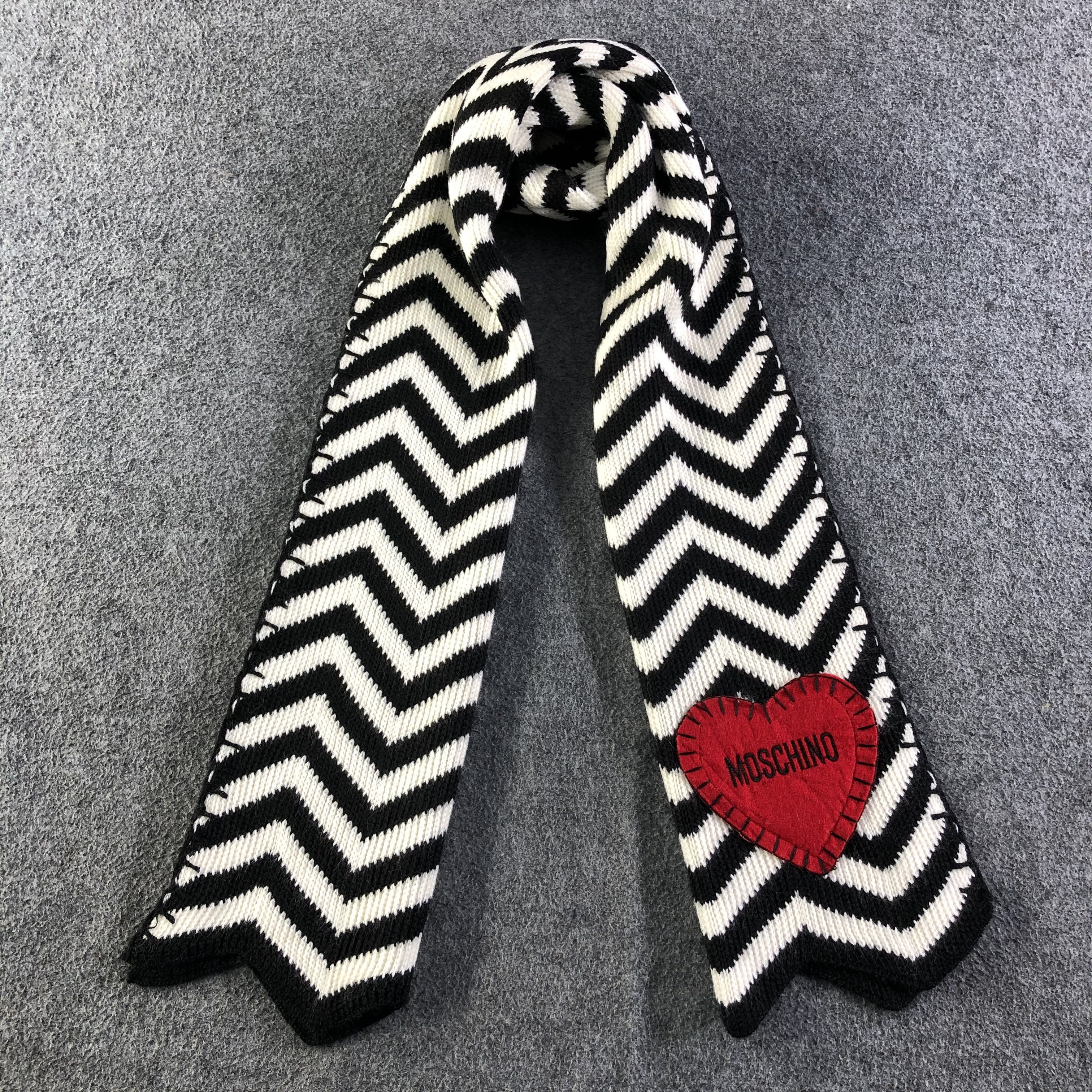 Moschino Moschino Scarf / Muffler / Neckwear P357 Size ONE SIZE - 1 Thumbnail