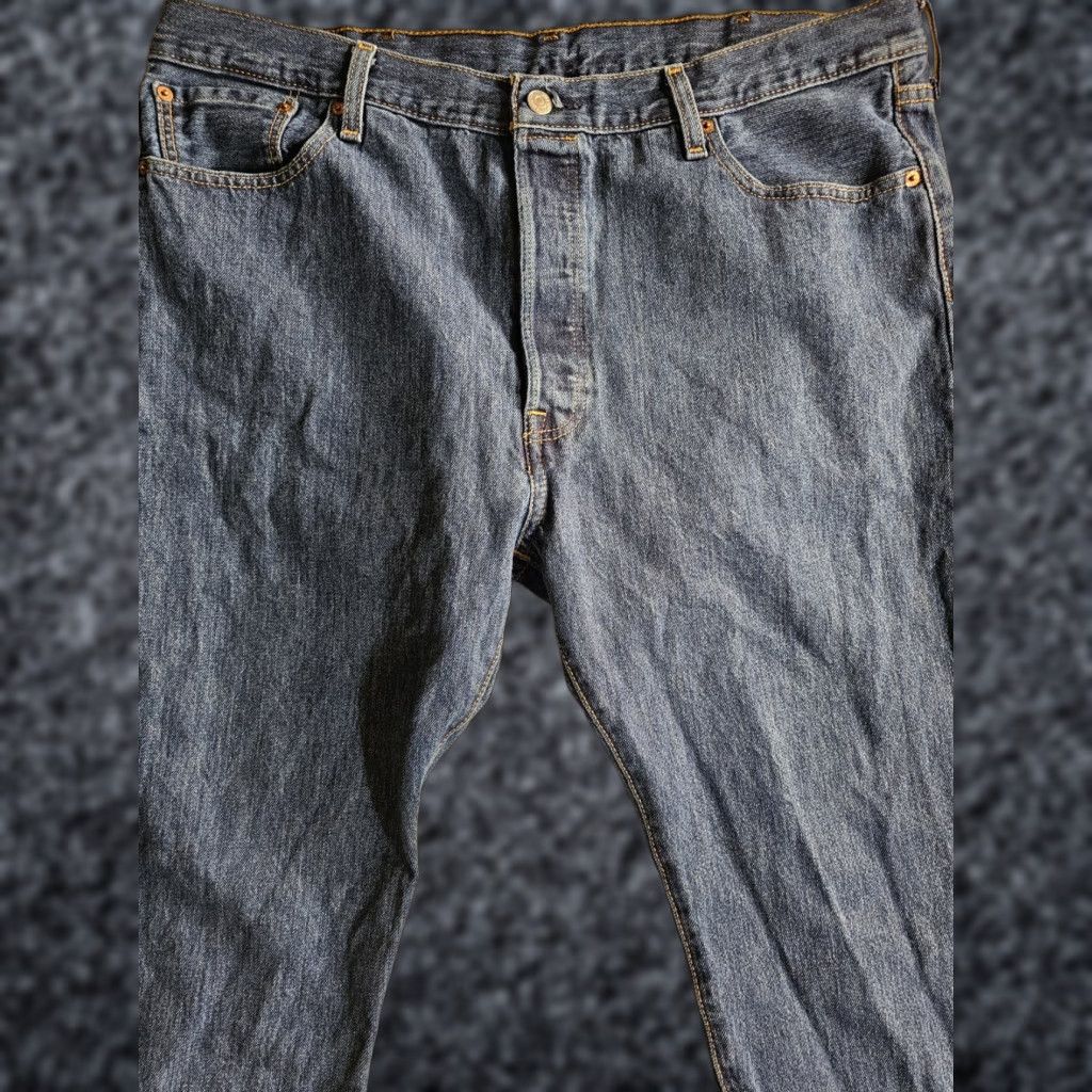 Levi's VINTAGE Levi Levi's 501 XX Button-Fly Jeans Dark Wash Denim Cotton Y2K Mens Size 40x30 Jeans Mens 40x30 Blue Regular Distressed 5-Pocket USA 501 Model Size US 40 / EU 56 - 1 Thumbnail