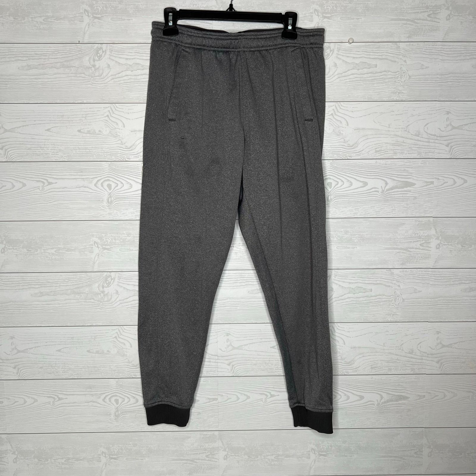Under Armour Under Armour men’s gray Loose Coldgear joggers size Large Size US 30 / EU 46 - 2 Thumbnail