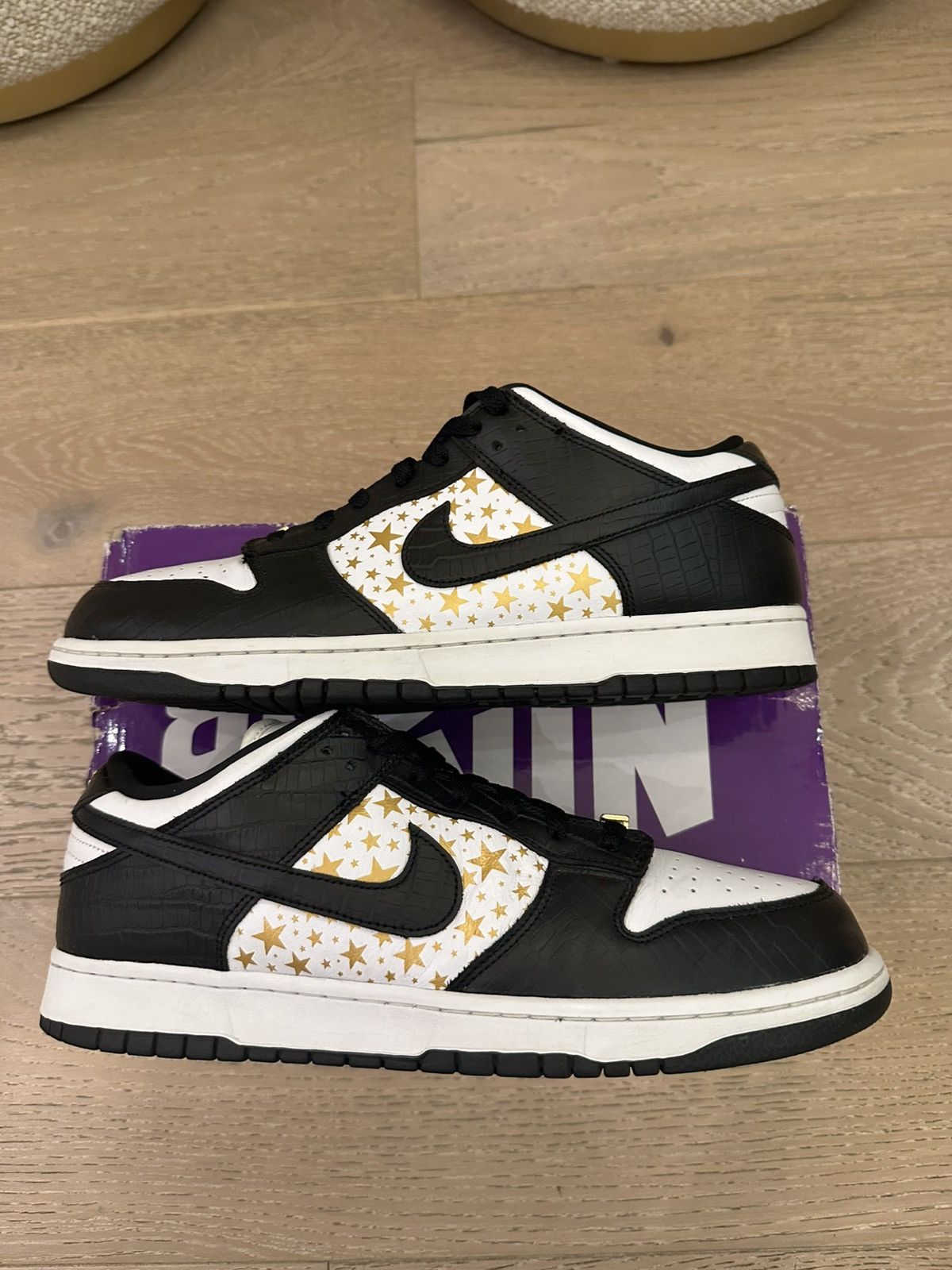 Nike SB Nike SB Dunk Low Supreme Stars Black Size US 12 / EU 45 - 4 Thumbnail