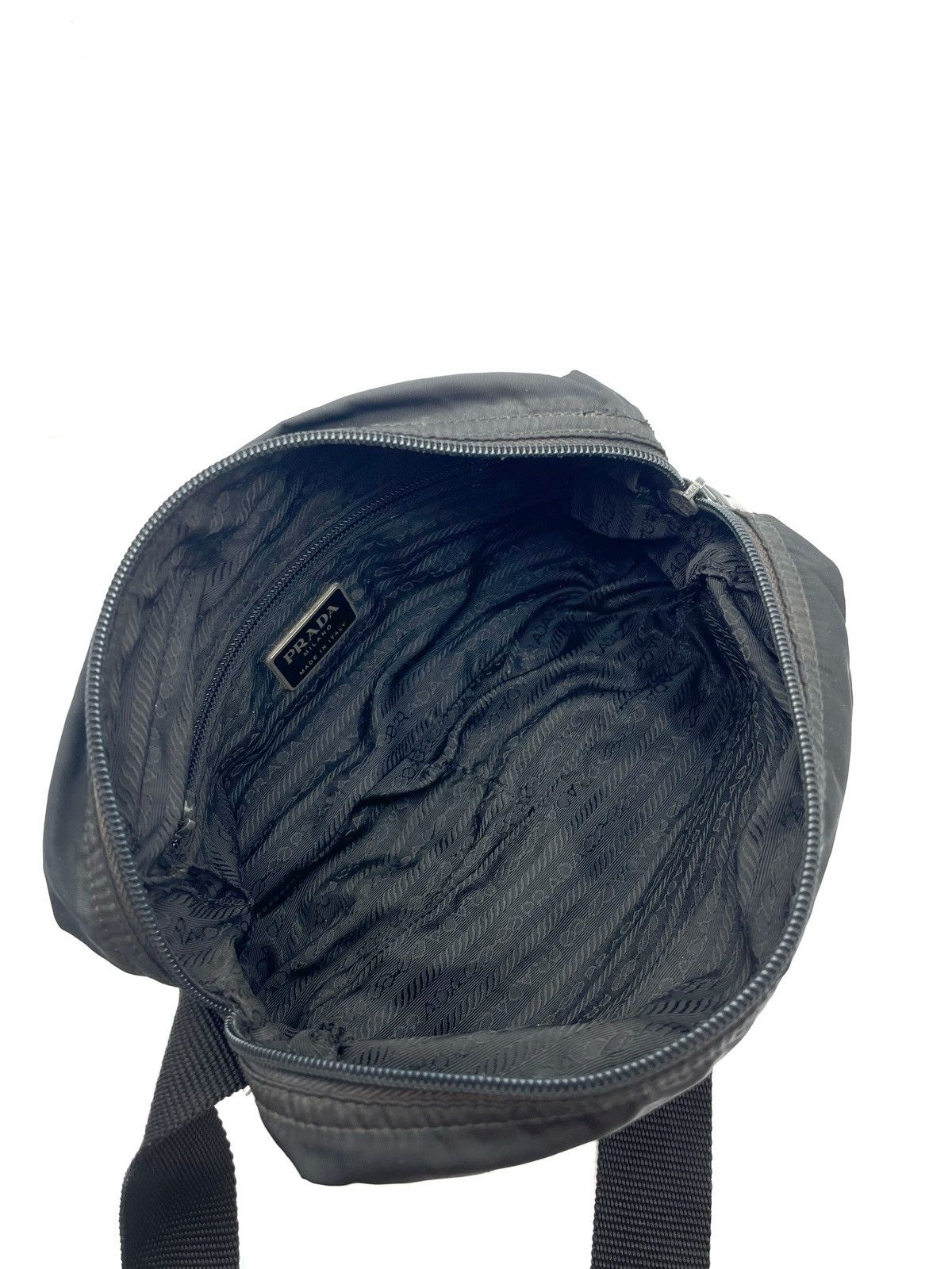 Prada Authentic PRADA Shoulder Bag Size ONE SIZE - 15 Thumbnail