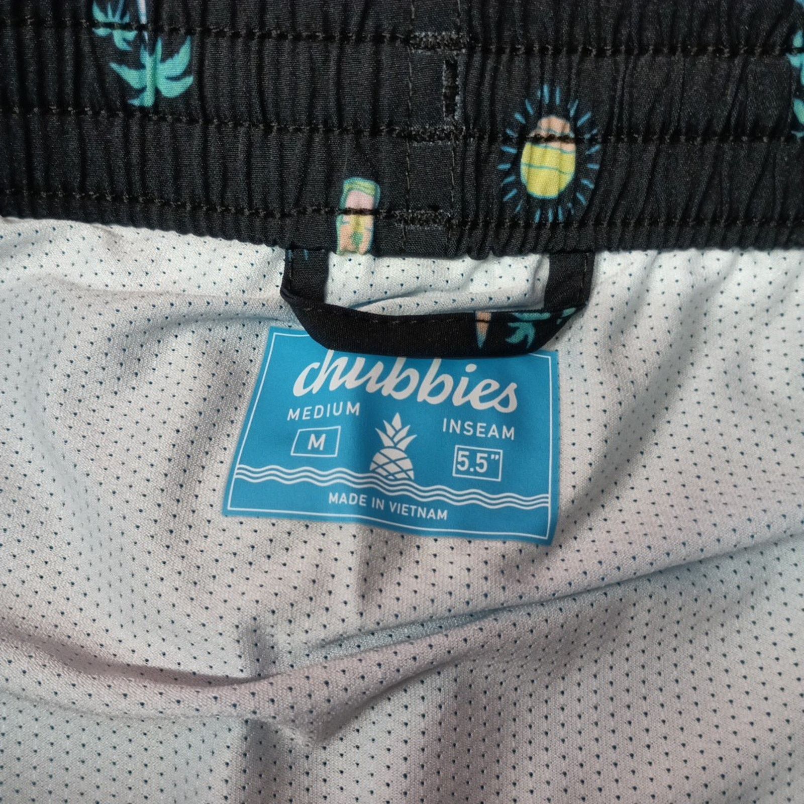 Chubbies Chubbies Mens The Beach Swim Trunks Size M Medium 5.5 Inseam Size US 30 / EU 46 - 5 Thumbnail