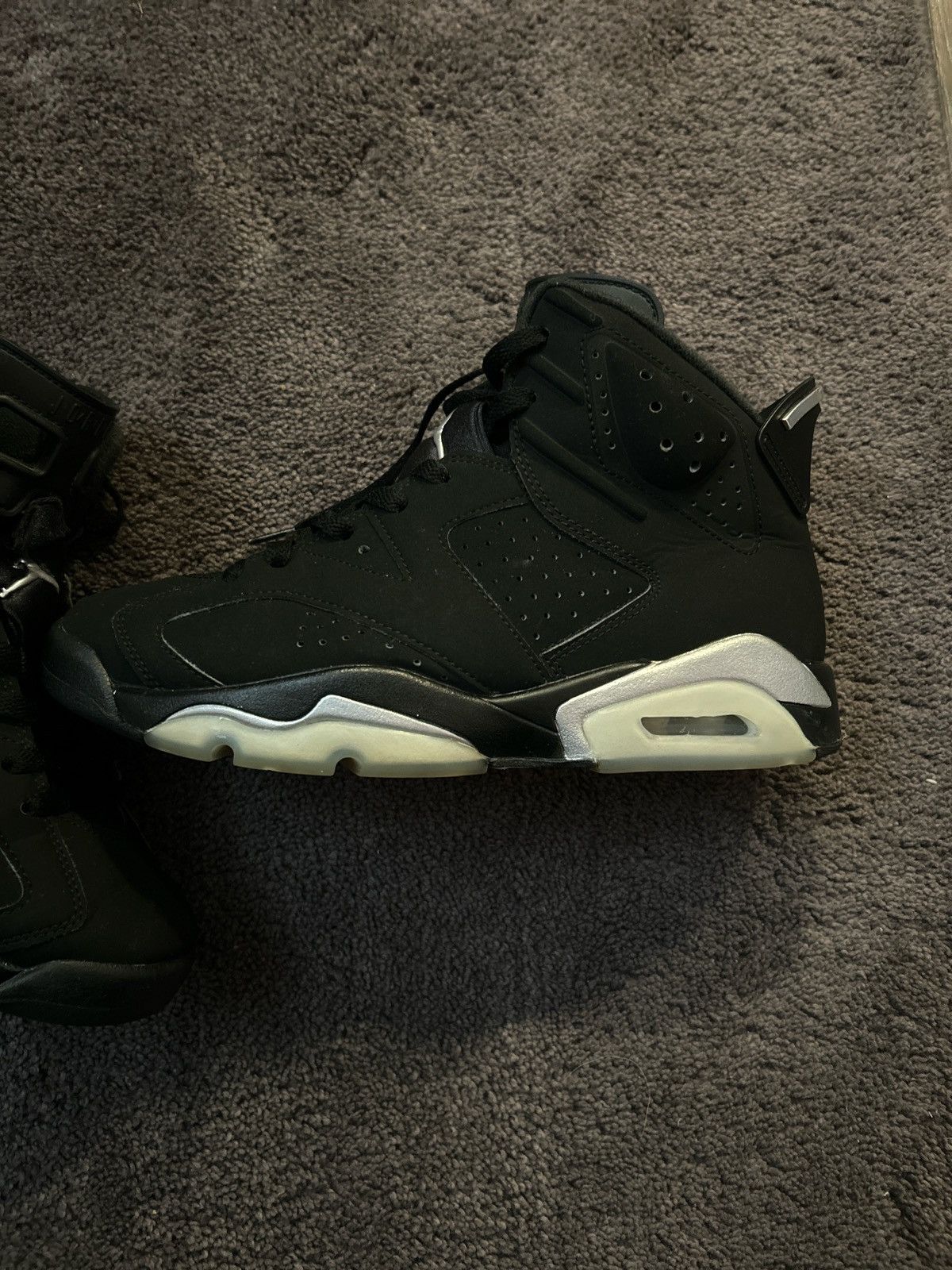 Jordan Brand Jordan 6 chrome Size US 8.5 / EU 41-42 - 2 Thumbnail