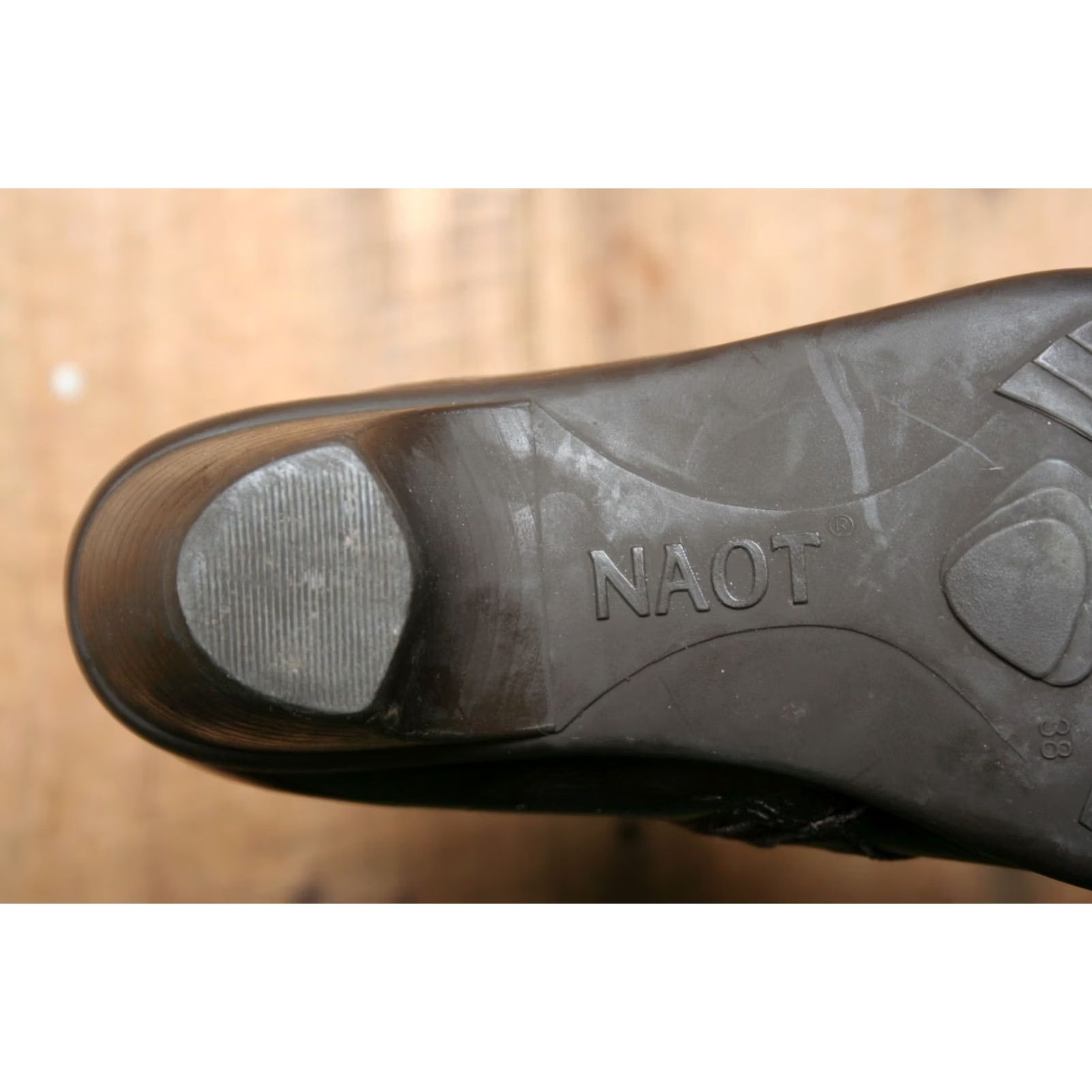 Vintage NAOT Brown Leather Bootie EU 38 / US 7 Zip Ankle Boots Women, Brown, Leather Upper, … Size US 7 / IT 37 - 6 Thumbnail