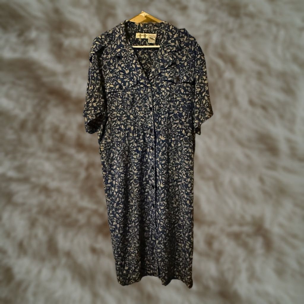 liz claiborne dresses Liz Claiborne Silk Dress  East Village Vintage Collective