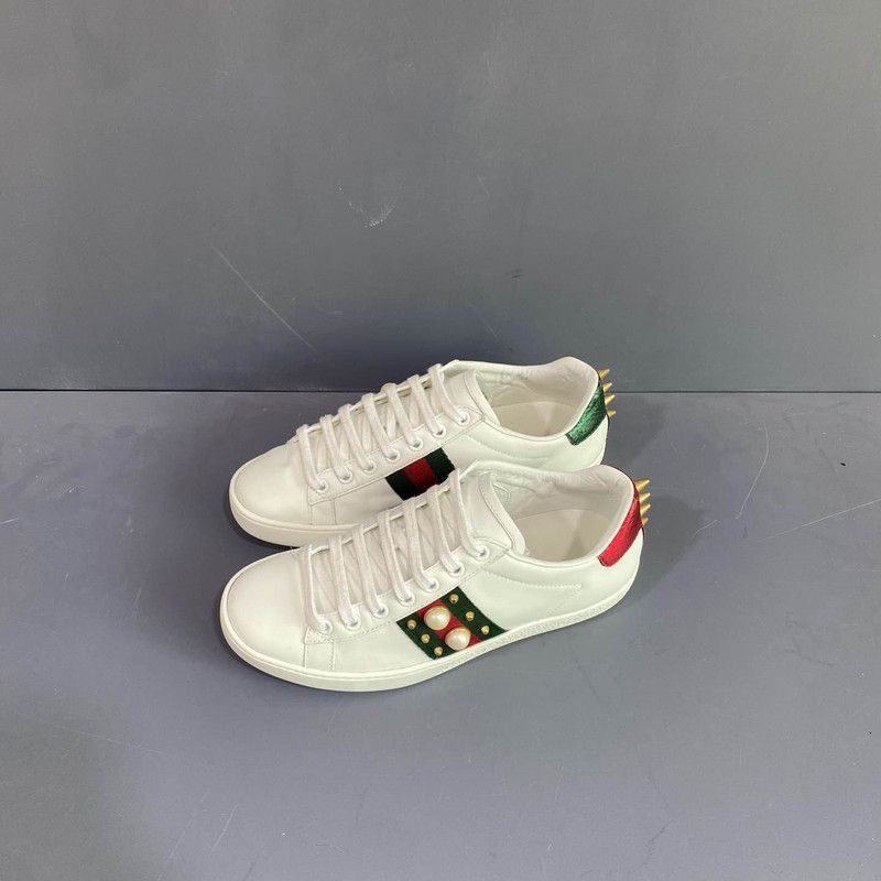 Gucci Gucci Ace Studded White Sneakers for Women Size US 6 / IT 36 - 1 Thumbnail
