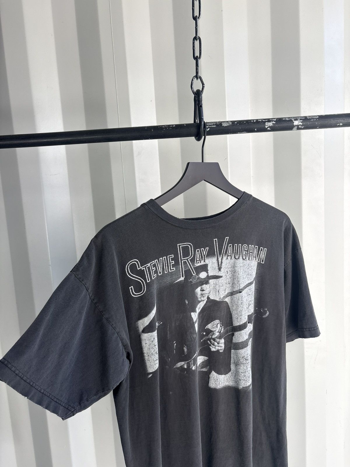 Band Tees Thrashed Stevie Ray Vaughan Faded Distressed Shirt GRUNGE Size US XL / EU 56 / 4 - 4 Thumbnail