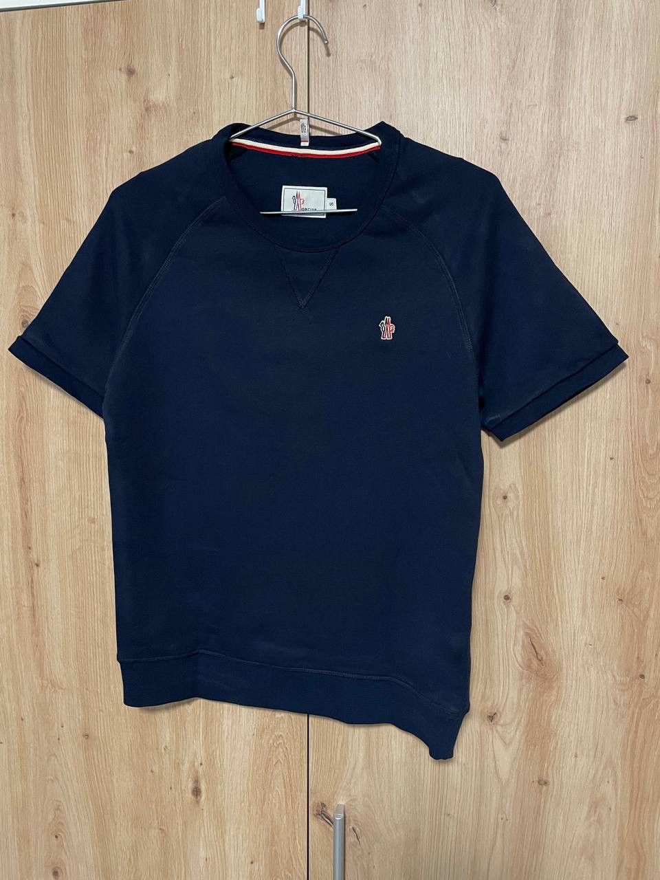 Moncler Moncler Grenoble Tshirt Size S Havy Blue Tee Size US S / EU 44-46 / 1 - 2 Thumbnail