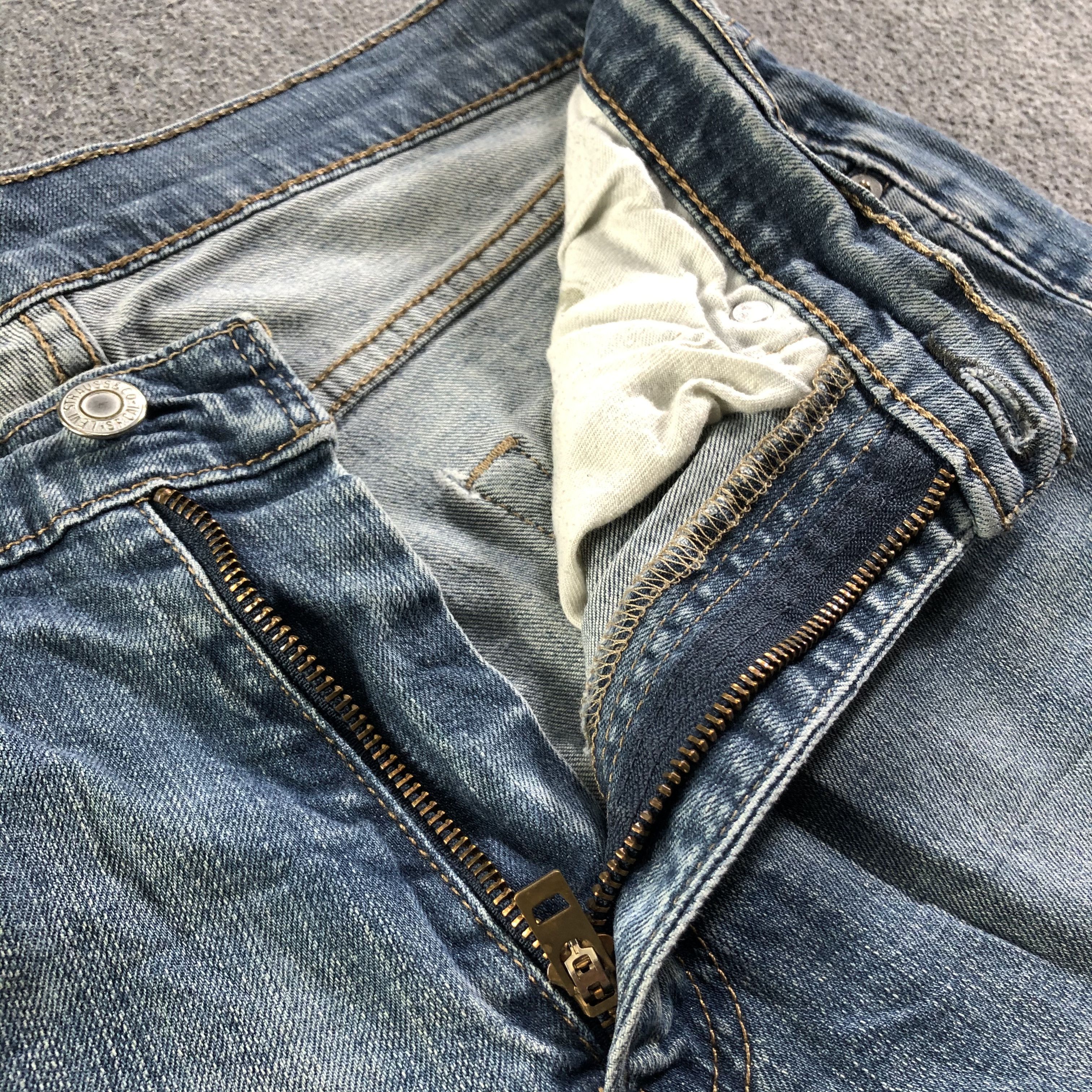 Levi's Vintage Blue Wash Levis 505 Jeans-J3420 Size US 31 - 8 Thumbnail