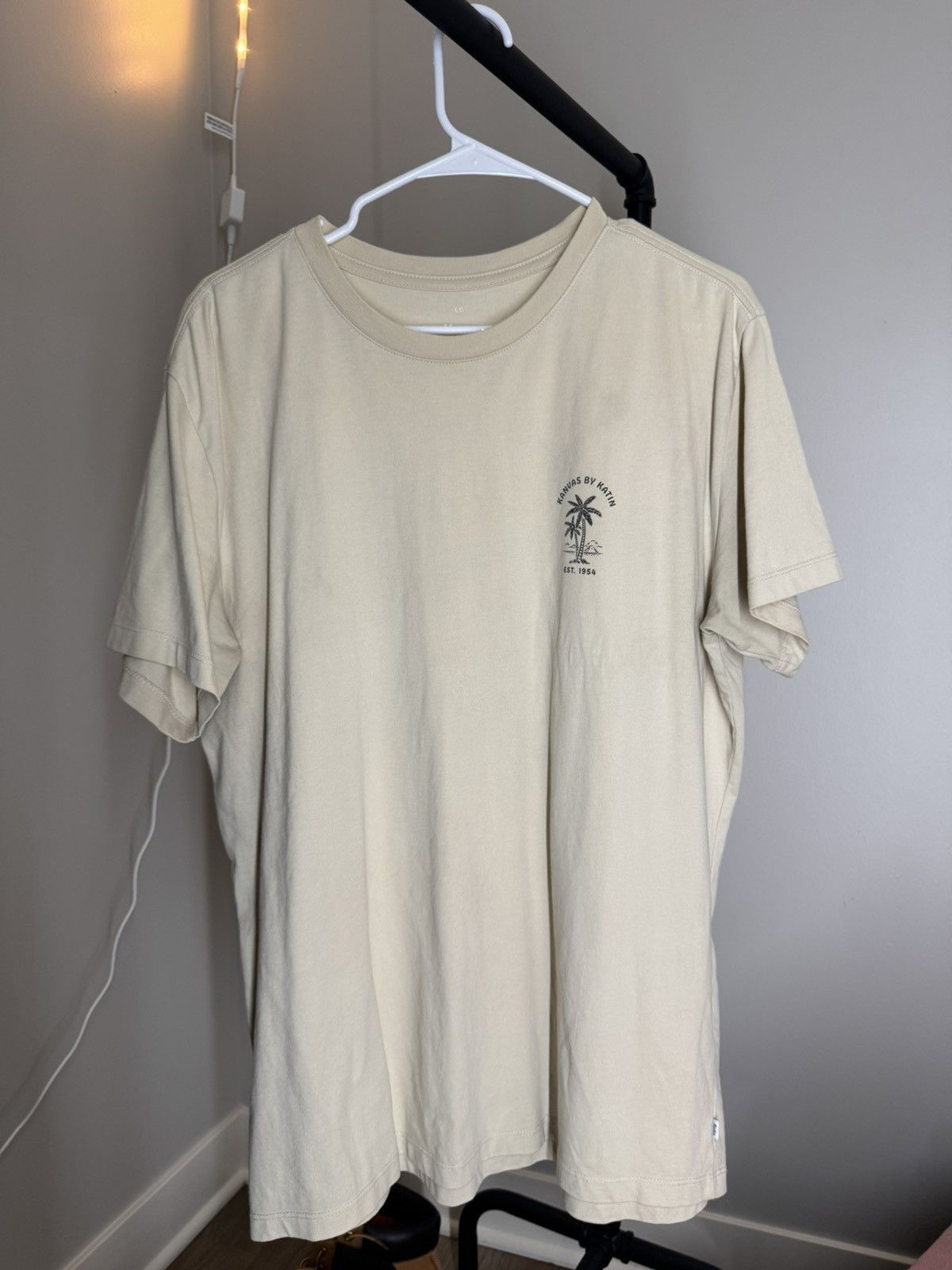 Katin beige palm tree t-shirt