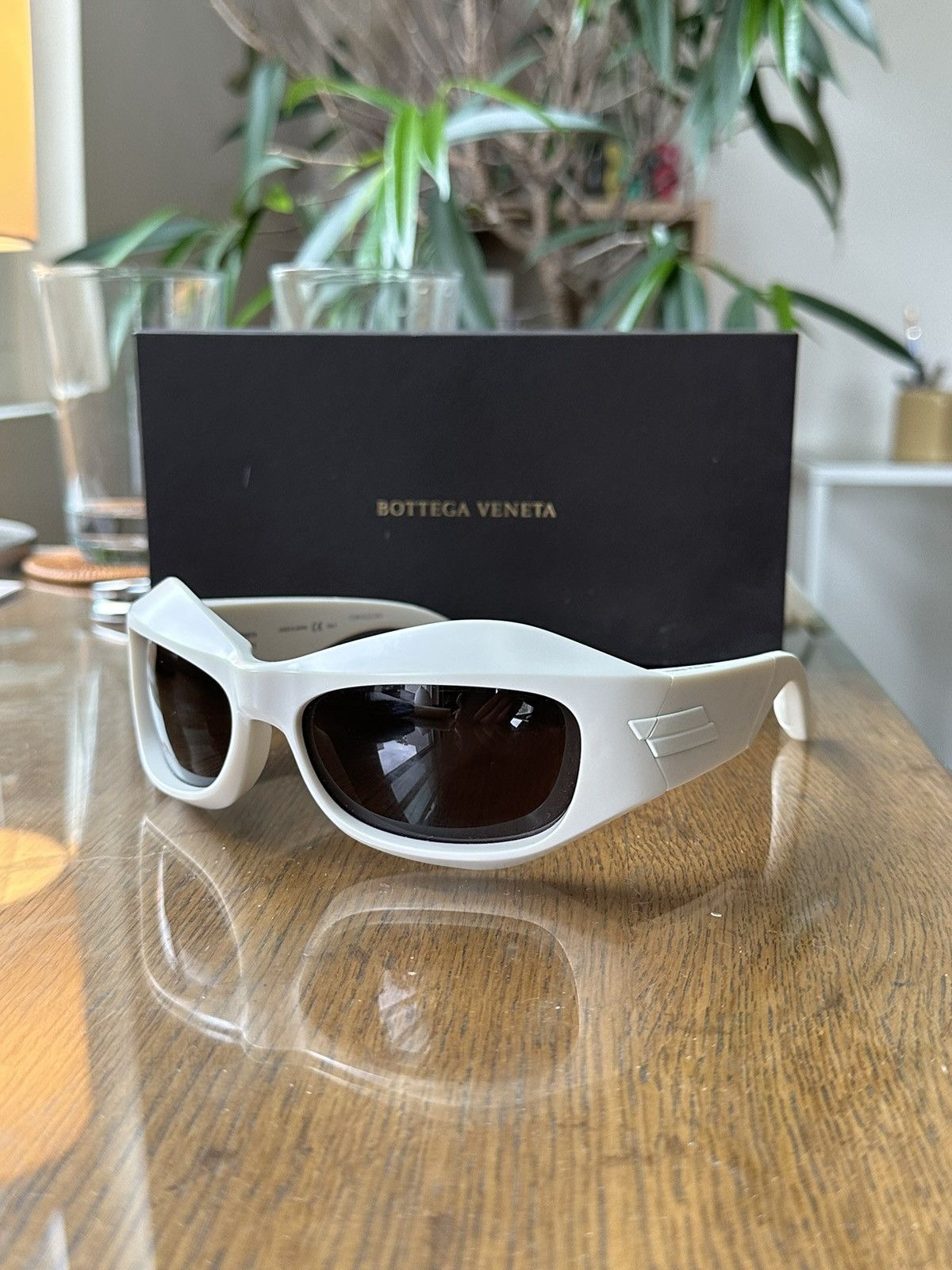 Bottega Veneta Bottega Veneta Off White Goggle Sunglasses Size ONE SIZE - 1 Thumbnail