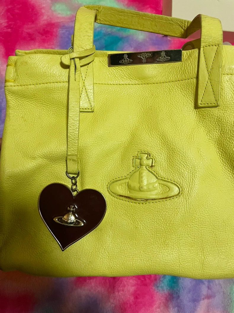 Vivienne Westwood Vivienne Westwood size os Lemon yellow handbag Size ONE SIZE - 6 Thumbnail
