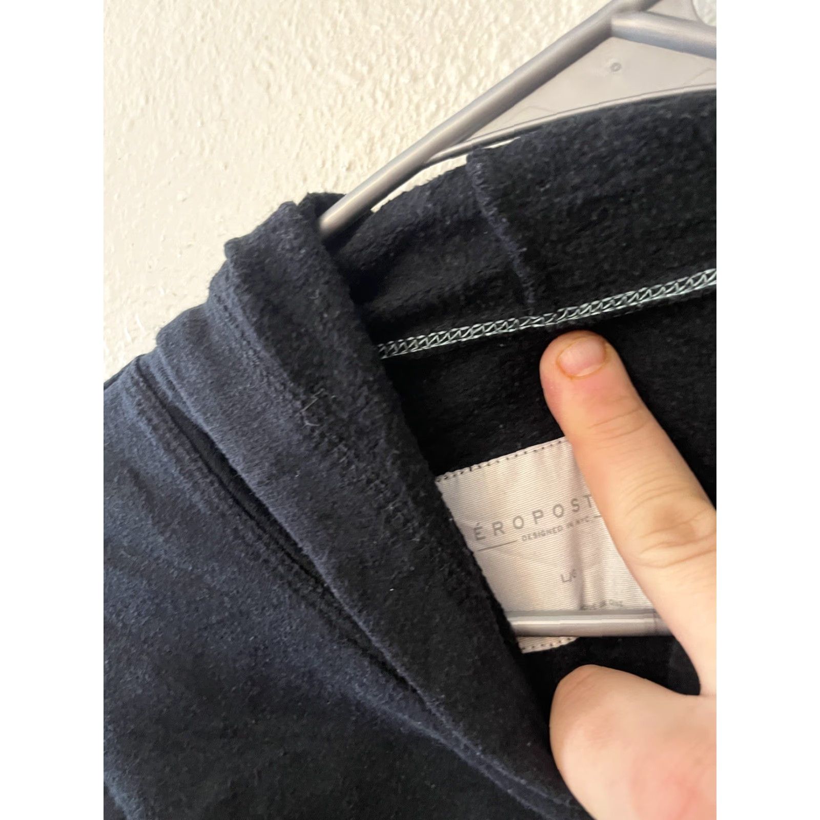 Vintage Aéropostale Hoodie Womens Size Large Black Pullover Shirt Size L / US 10 / IT 46 - 2 Thumbnail