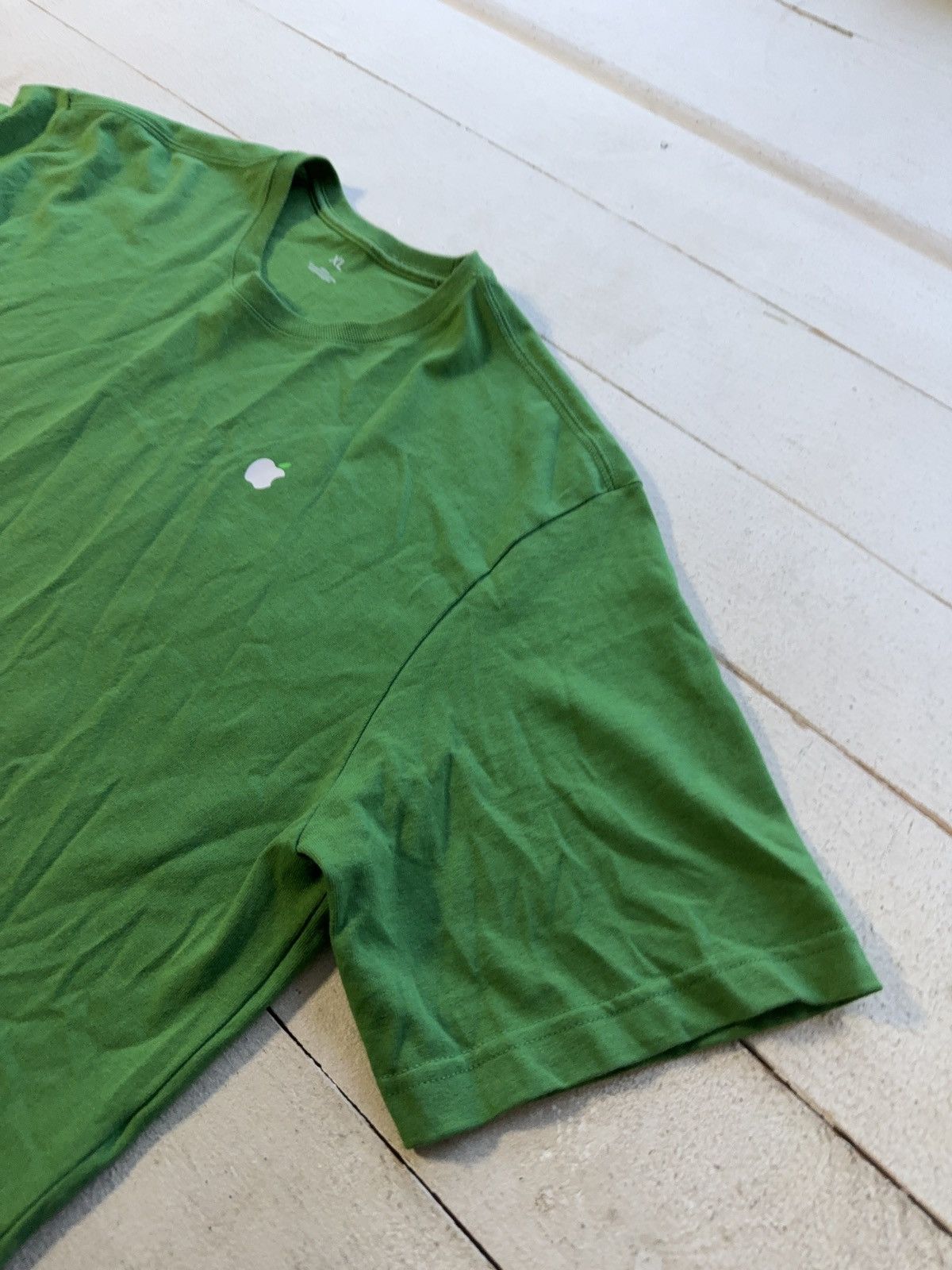 Apple 00s Apple Green Logo Minimal Corporate Promo T-Shirt XL Size US XL / EU 56 / 4 - 6 Thumbnail