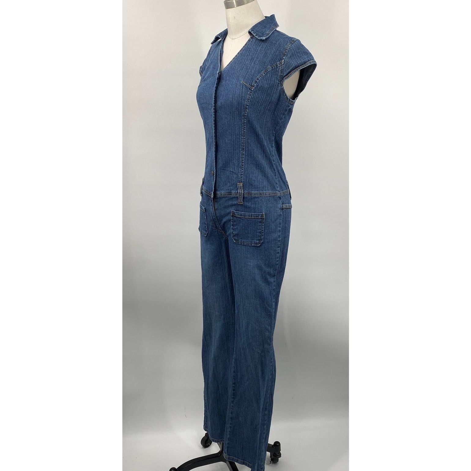 Vintage Vintage Y2k Flared Denim Jumpsuit Snap Front Collared Blue Size 30" / US 8 / IT 44 - 5 Thumbnail