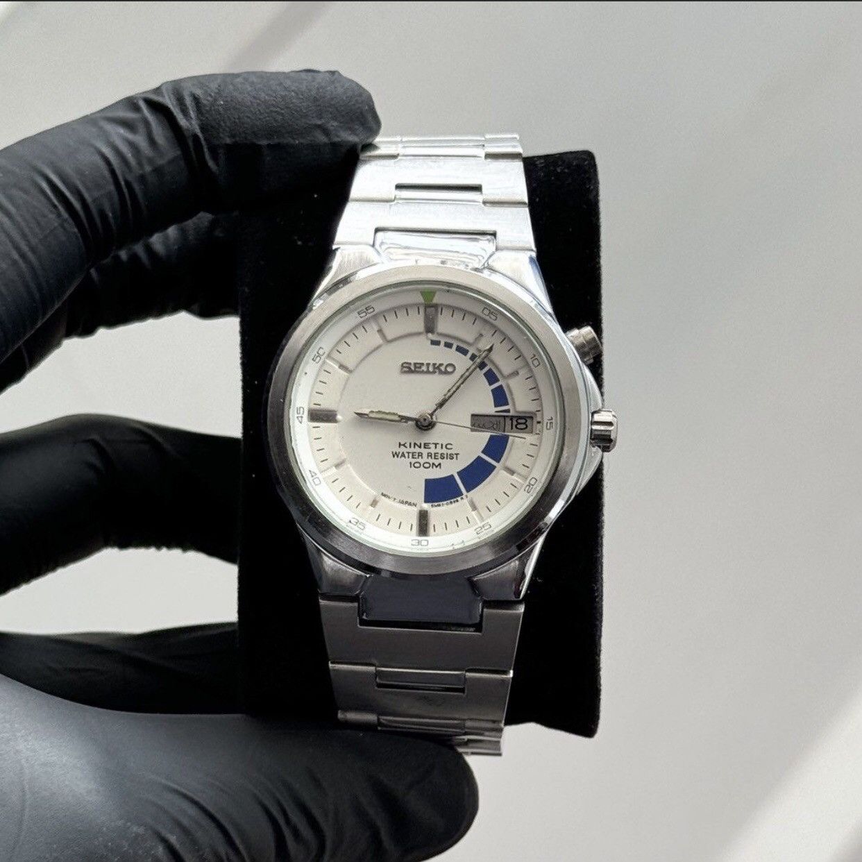 Seiko Vintage Watch Vintage Watch 2000s Seiko Kinetic JDM Arabic day date Grailed