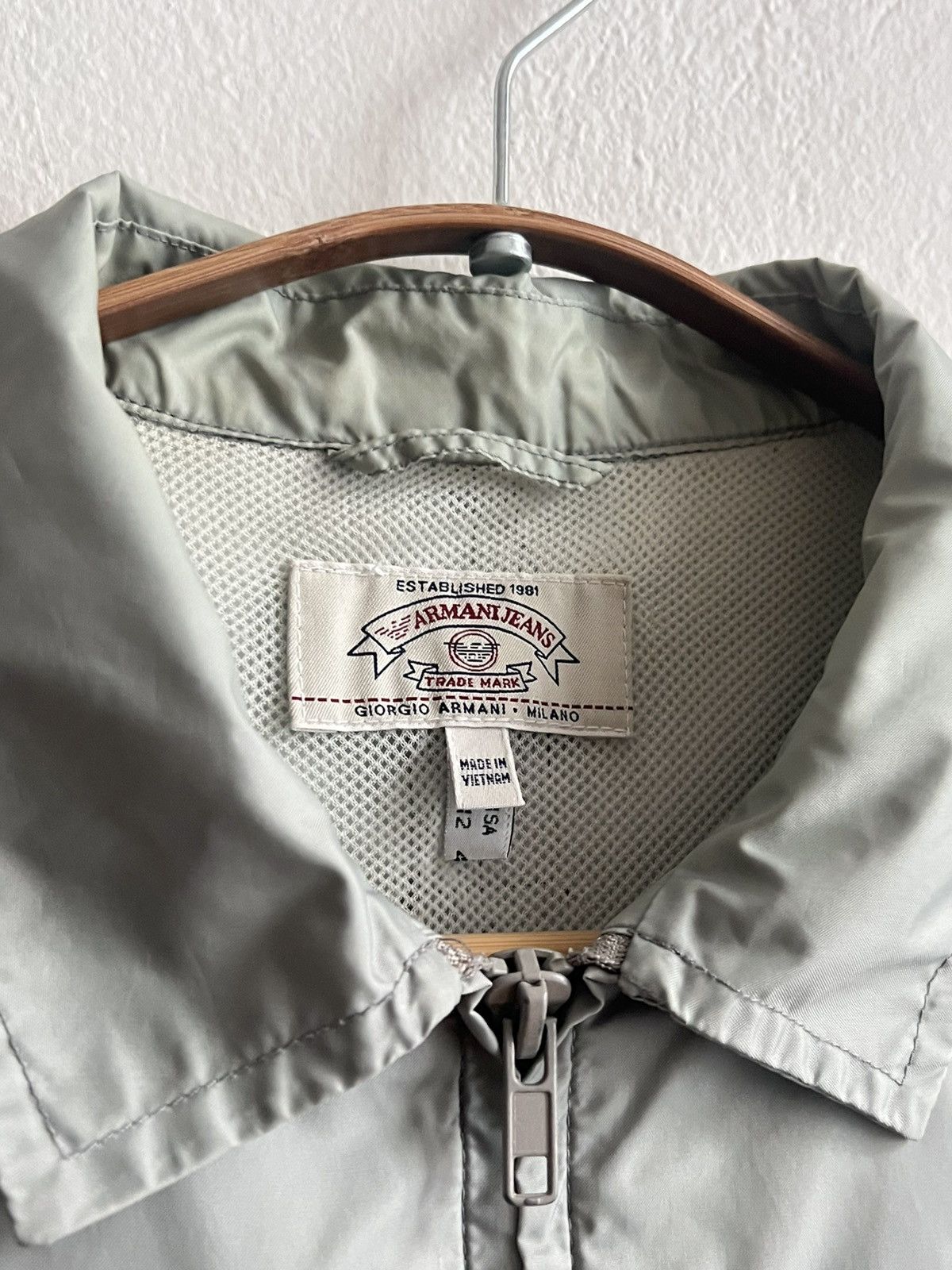 Emporio Armani Vintage Armani Jeans Nylon cropped Jacket Size US S / EU 44-46 / 1 - 2 Thumbnail