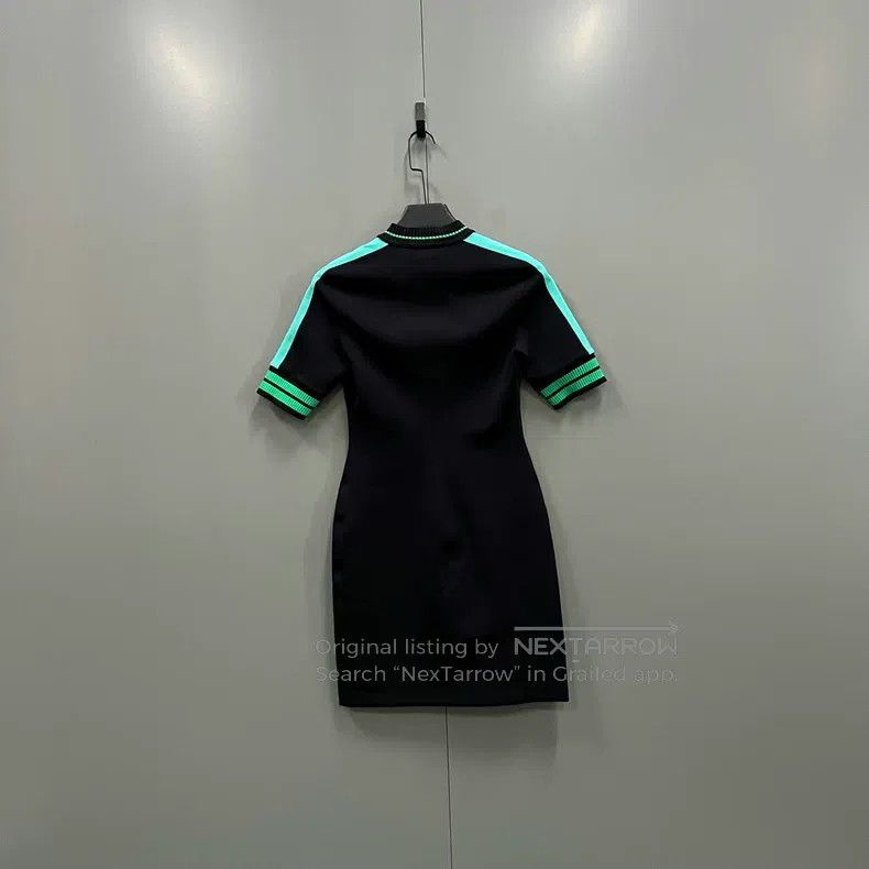 Louis Vuitton Louis Vuitton Contrasting stripe-trimmed short-sleeved dre Size XS / US 0-2 / IT 36-38 - 2 Thumbnail