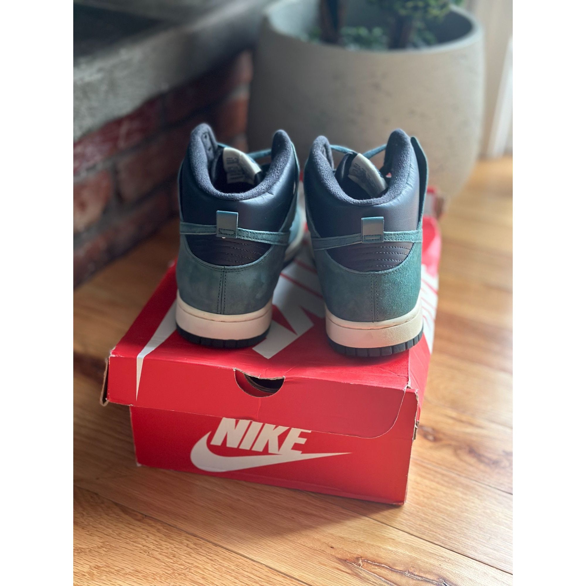 Nike 2023 NIKE DUNK HIGH RETRO PREMIUM BLACK/FADED SPRUCE SZ 11.5 Size US 11.5 / EU 44-45 - 4 Thumbnail