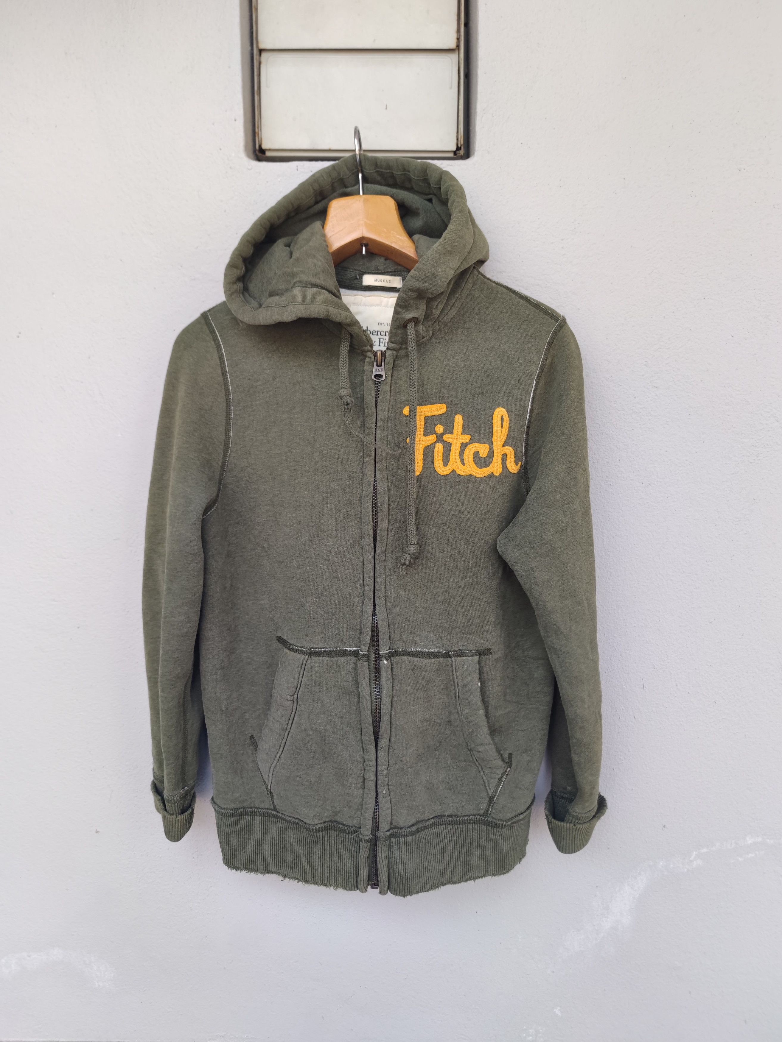 Abercrombie & Fitch Abercrombie & Fitch Warrior Hoodie Size US S / EU 44-46 / 1 - 1 Thumbnail