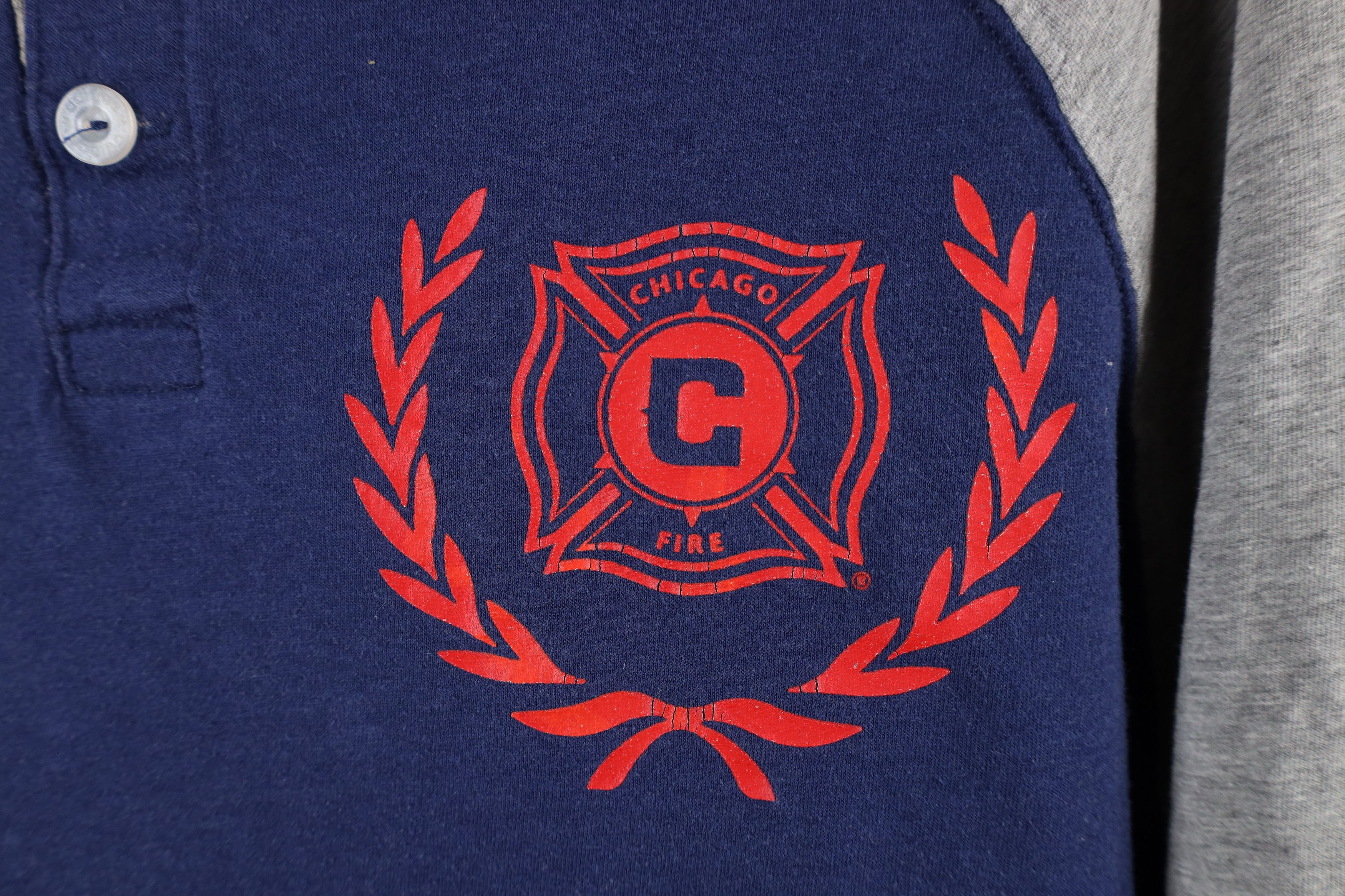 Adidas × Vintage Adidas MLS Chicago Fire Soccer Henley Raglan T-Shirt Blue Size US L / EU 52-54 / 3 - 4 Thumbnail