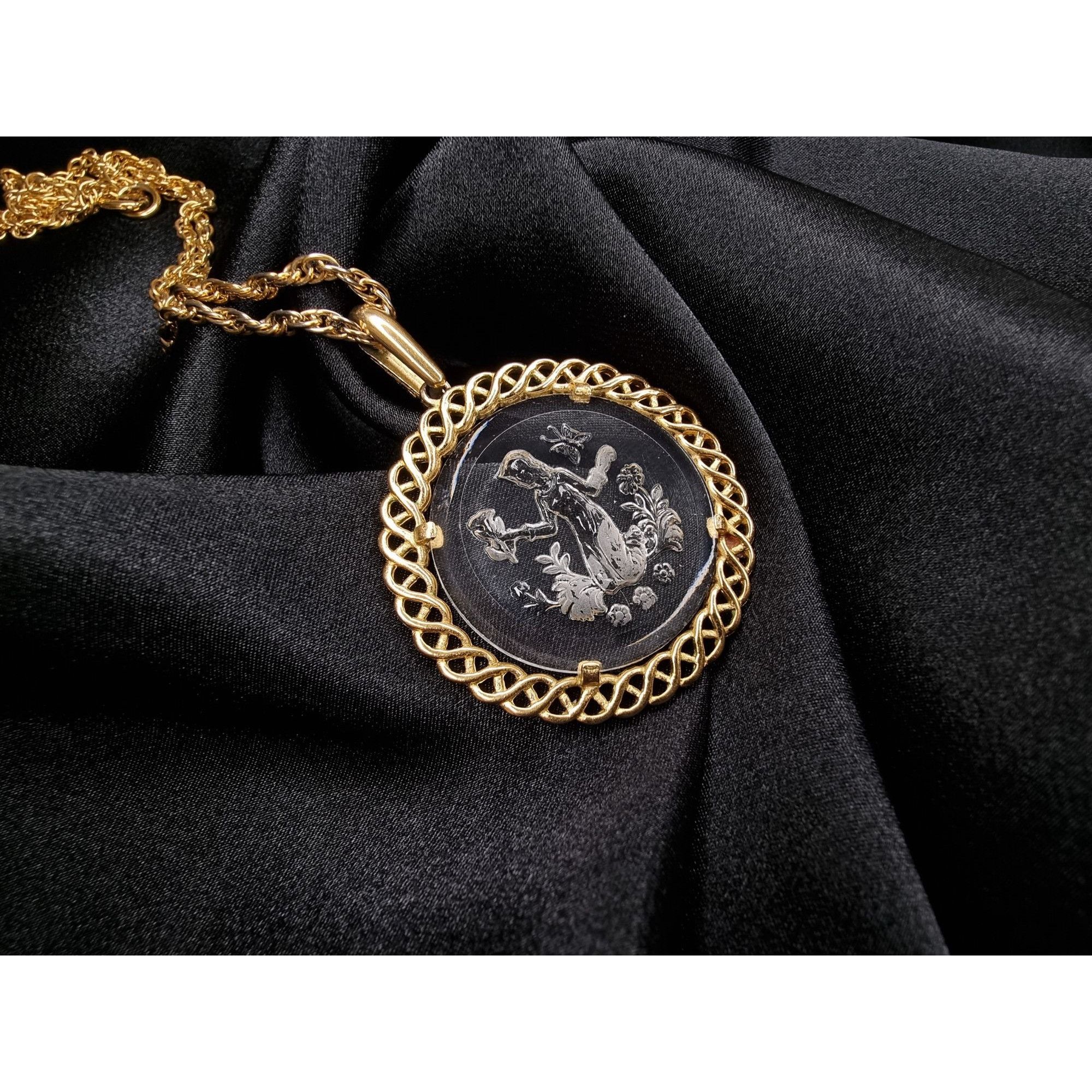 Other Vintage Signed TRIFARI Gold-Tone Chain Necklace With Clear G Size ONE SIZE - 2 Thumbnail