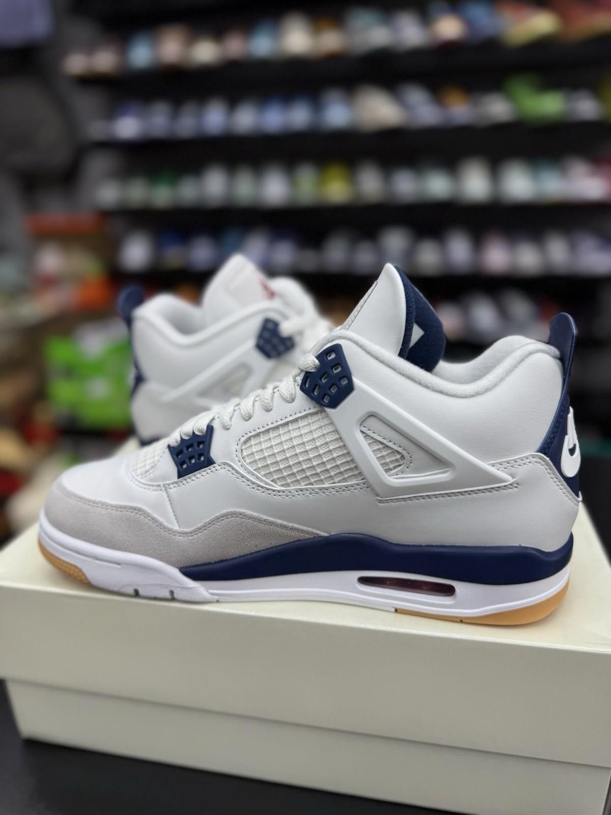Jordan Brand Jordan 4 Navy SB Men’s Size 10 (DR5415-100) Brand NEW Size US 10 / EU 43 - 3 Thumbnail