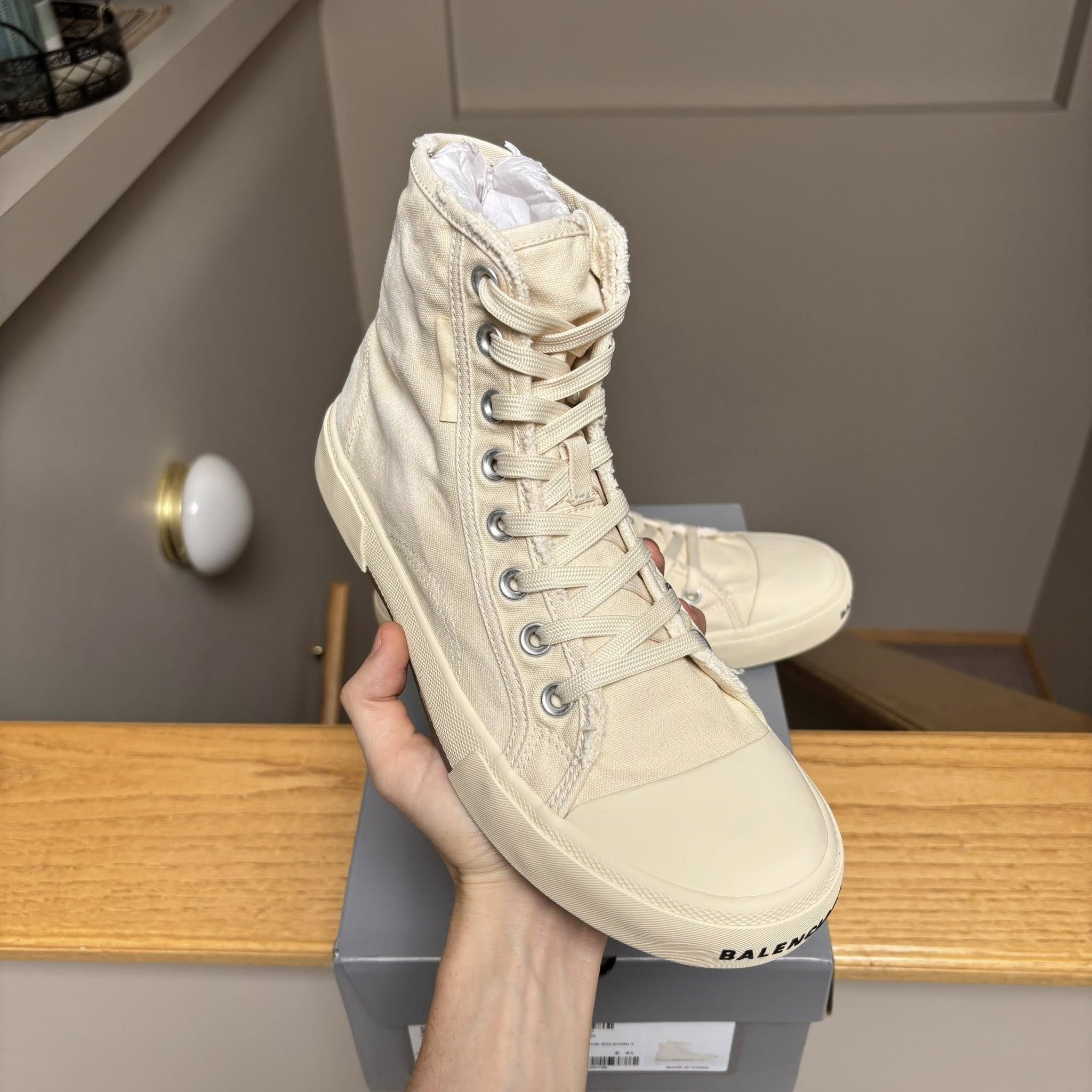 Balenciaga Balenciaga White Paris Distressed High Top Sneakers Size US 6 / EU 39 - 5 Thumbnail