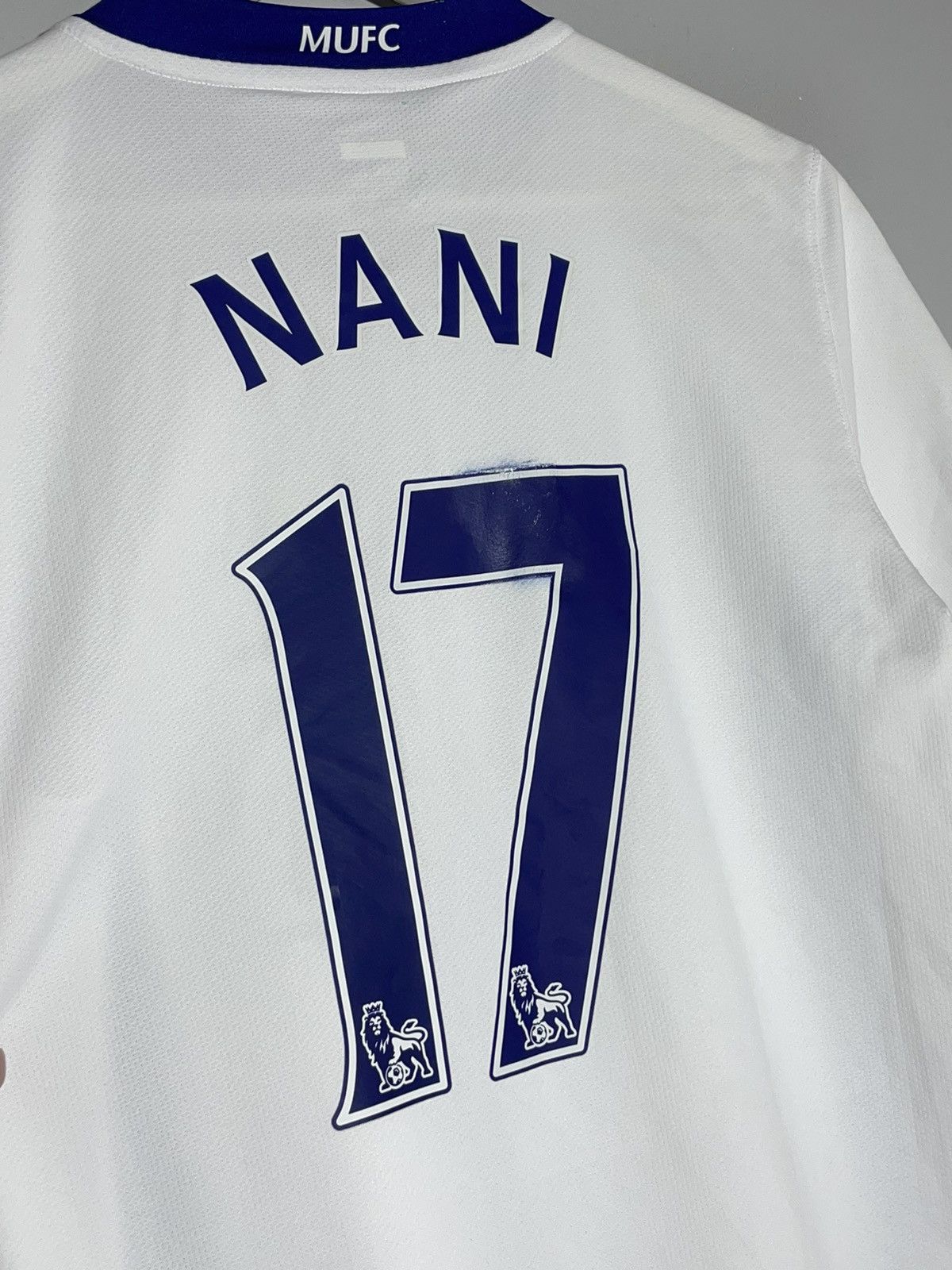 Nike #17 Nani Manchester United Nike 2009/10 Third Football Shirt Size US S / EU 44-46 / 1 - 10 Thumbnail