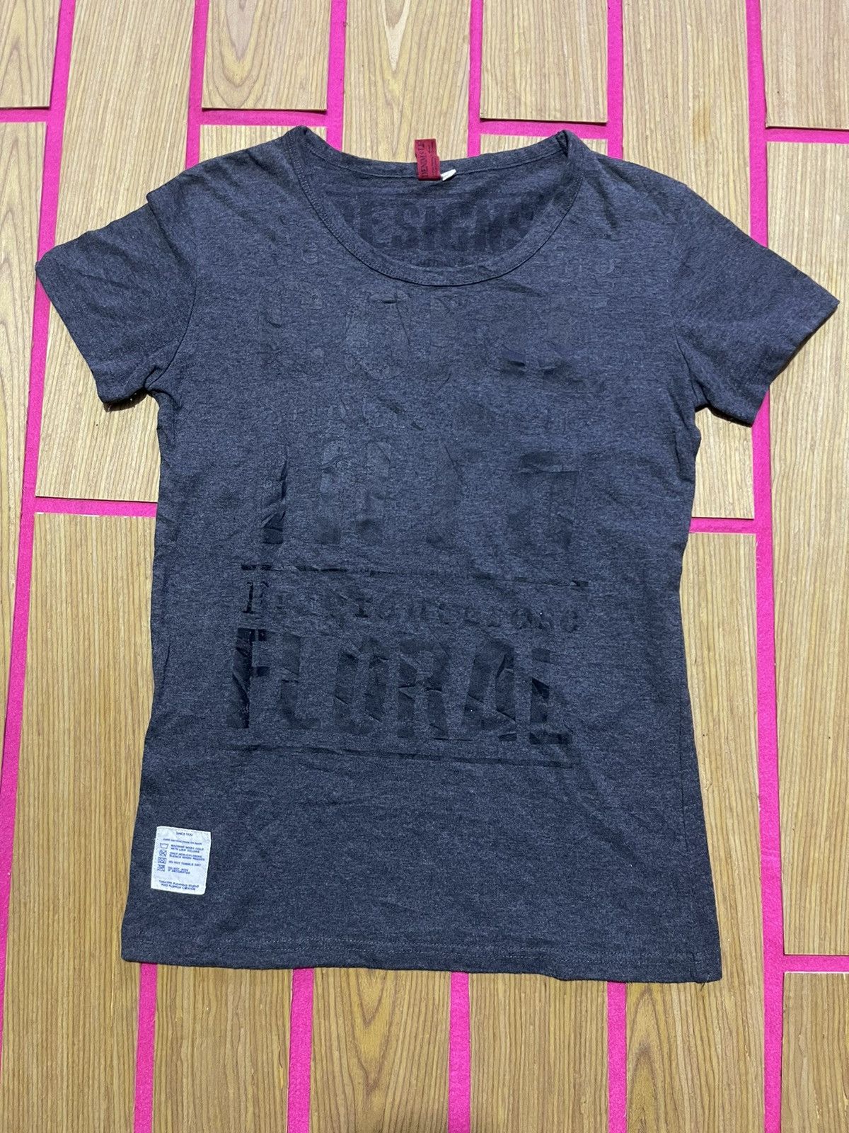 If Six Was Nine Y2K DENIM STYLE short sleeve tshirt VINTAGE style Size US M / EU 48-50 / 2 - 1 Thumbnail