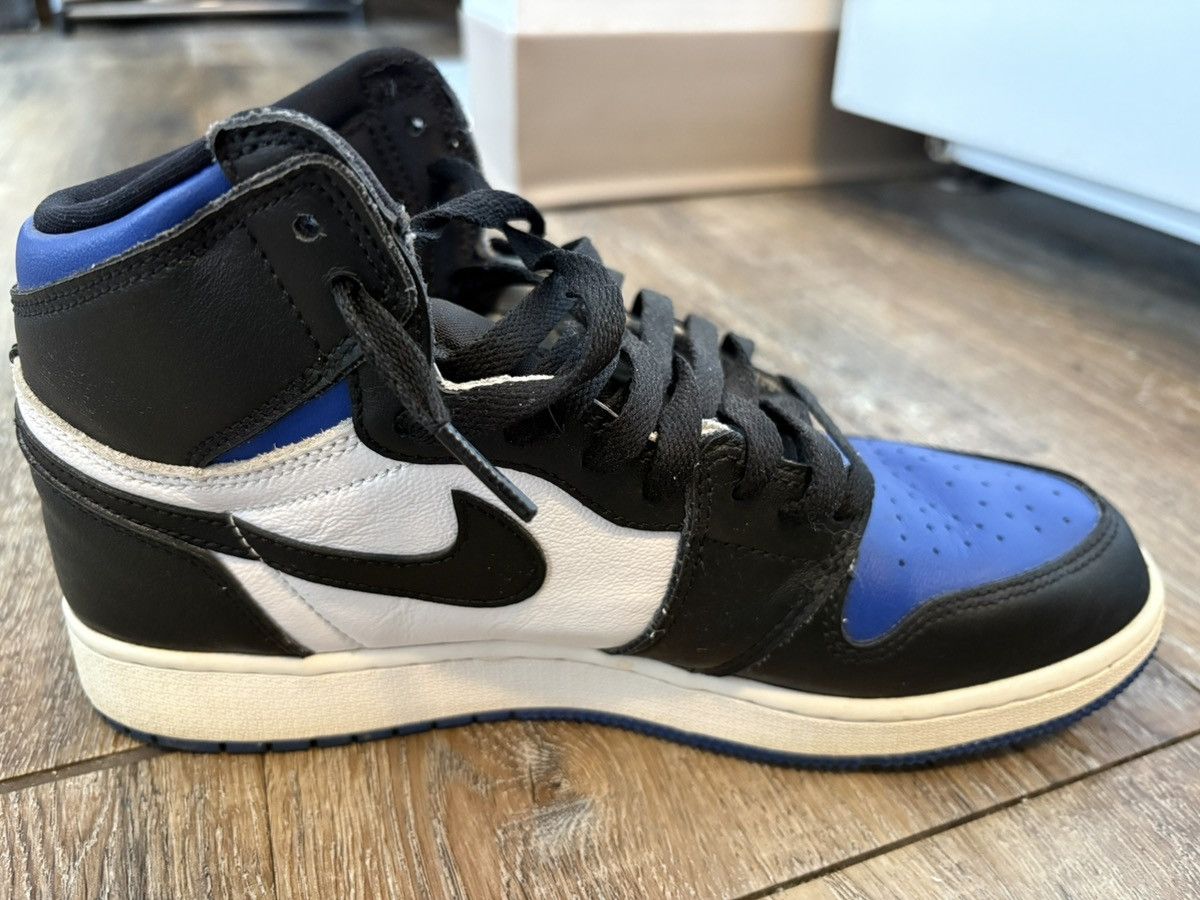 Jordan Brand Air Jordan 1 Retro High OG GS Royal Toe Size US 8.5 / IT 38.5 - 7 Thumbnail